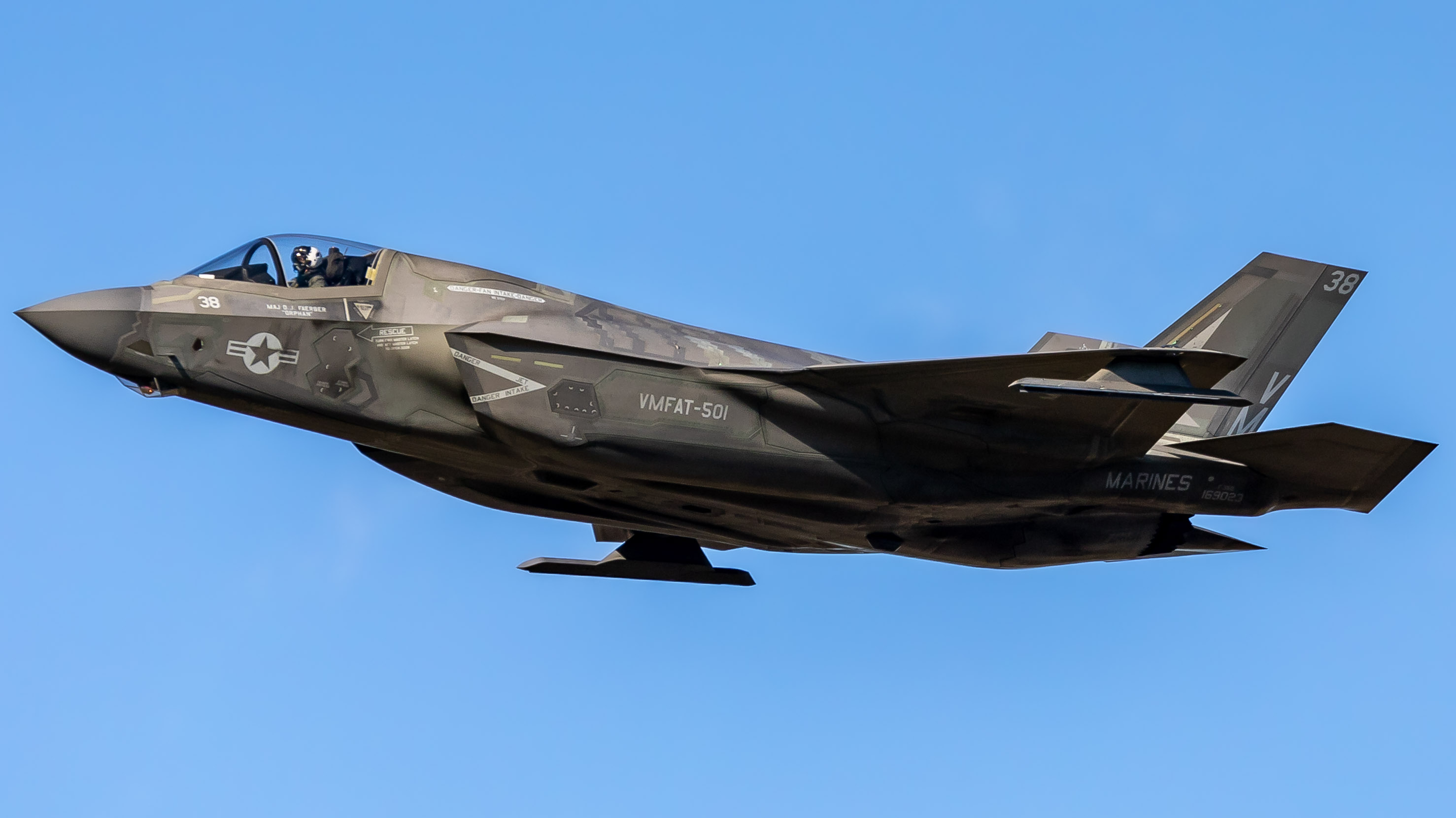 Full size: USMC - United States Marine Corp Lockheed Martin F-35 Lightning 169023 at Daytona Beach International Airport