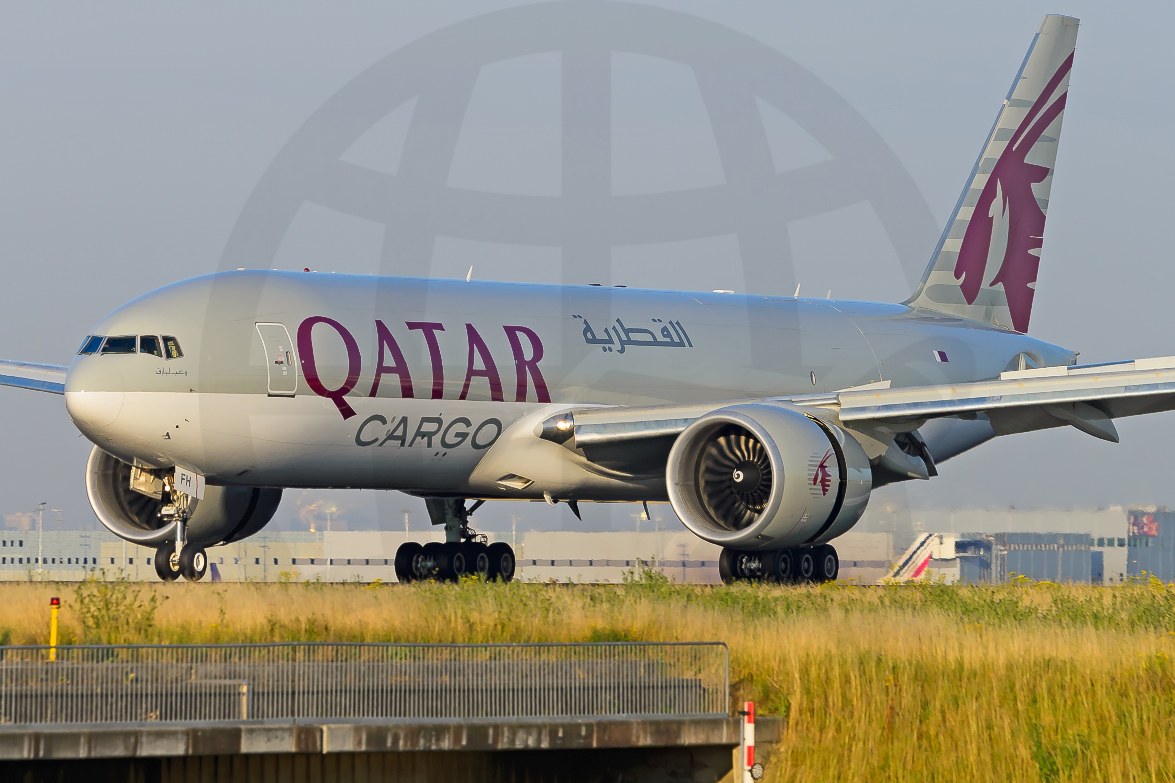 Full size: Qatar Air Cargo Boeing 777-F A7-BFH at Paris Charles de Gaulle Airport