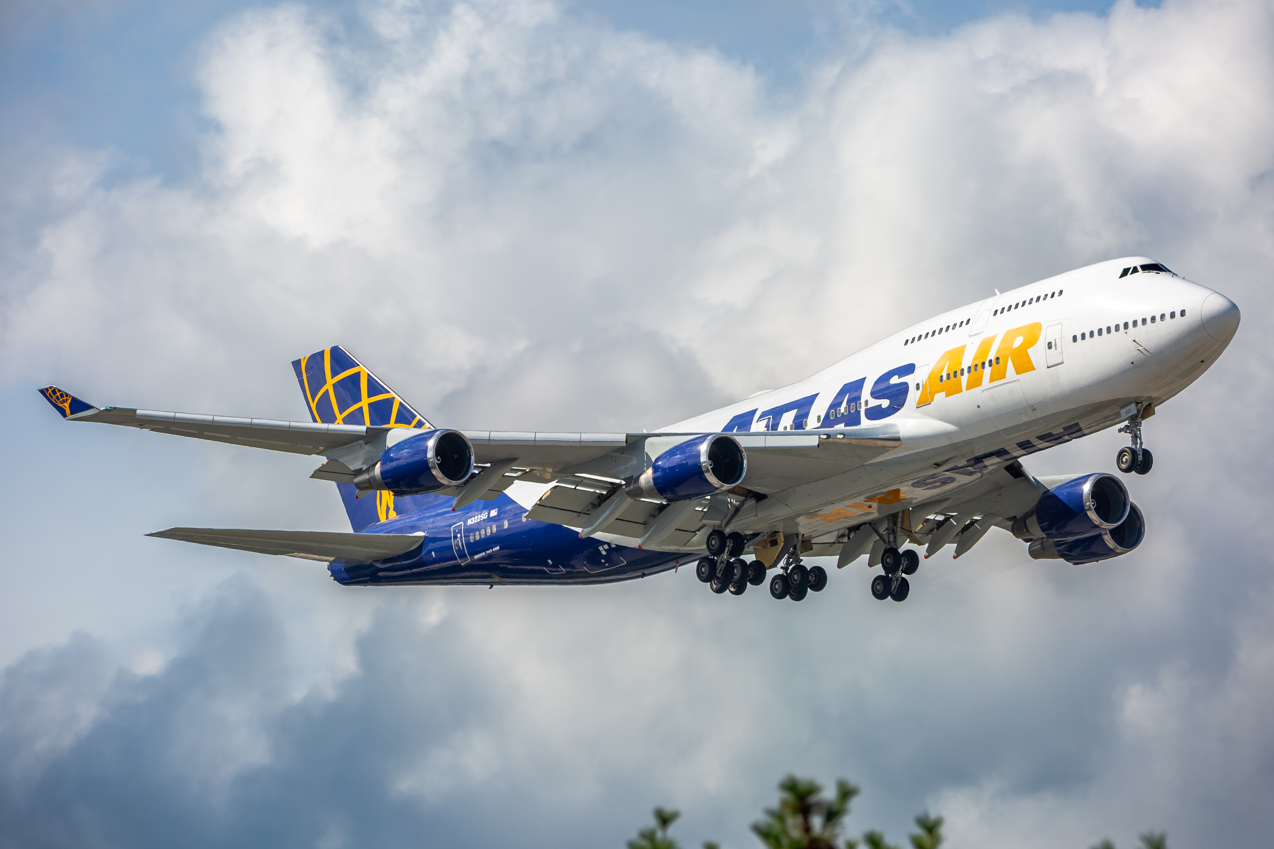 Full size: Atlas Air Boeing 747-400 N322SG at Baltimore/Washington International Thurgood Marshall Airport