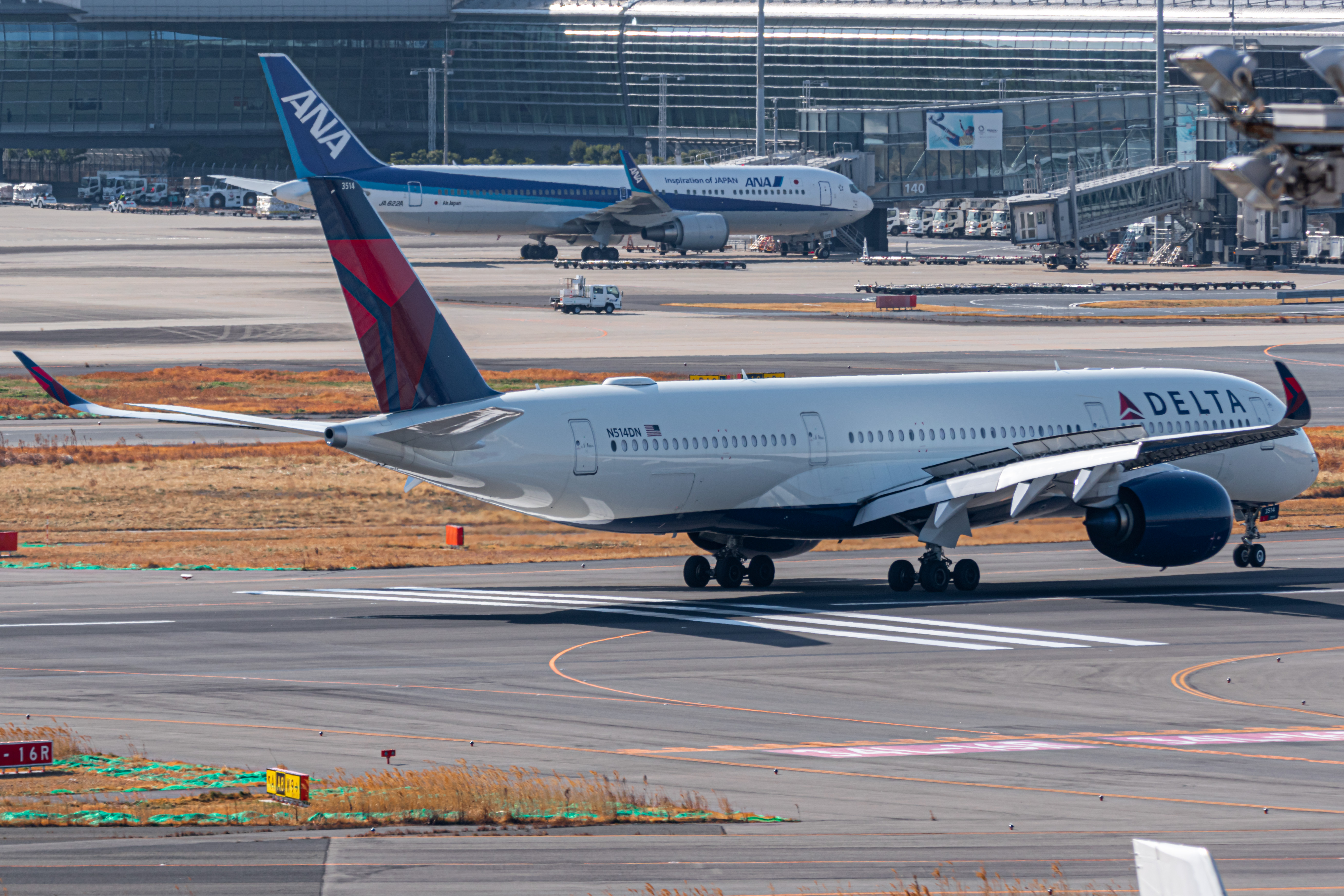 Full size: Delta Airlines Airbus A350-900 N514DN at Tokyo-Haneda Airport