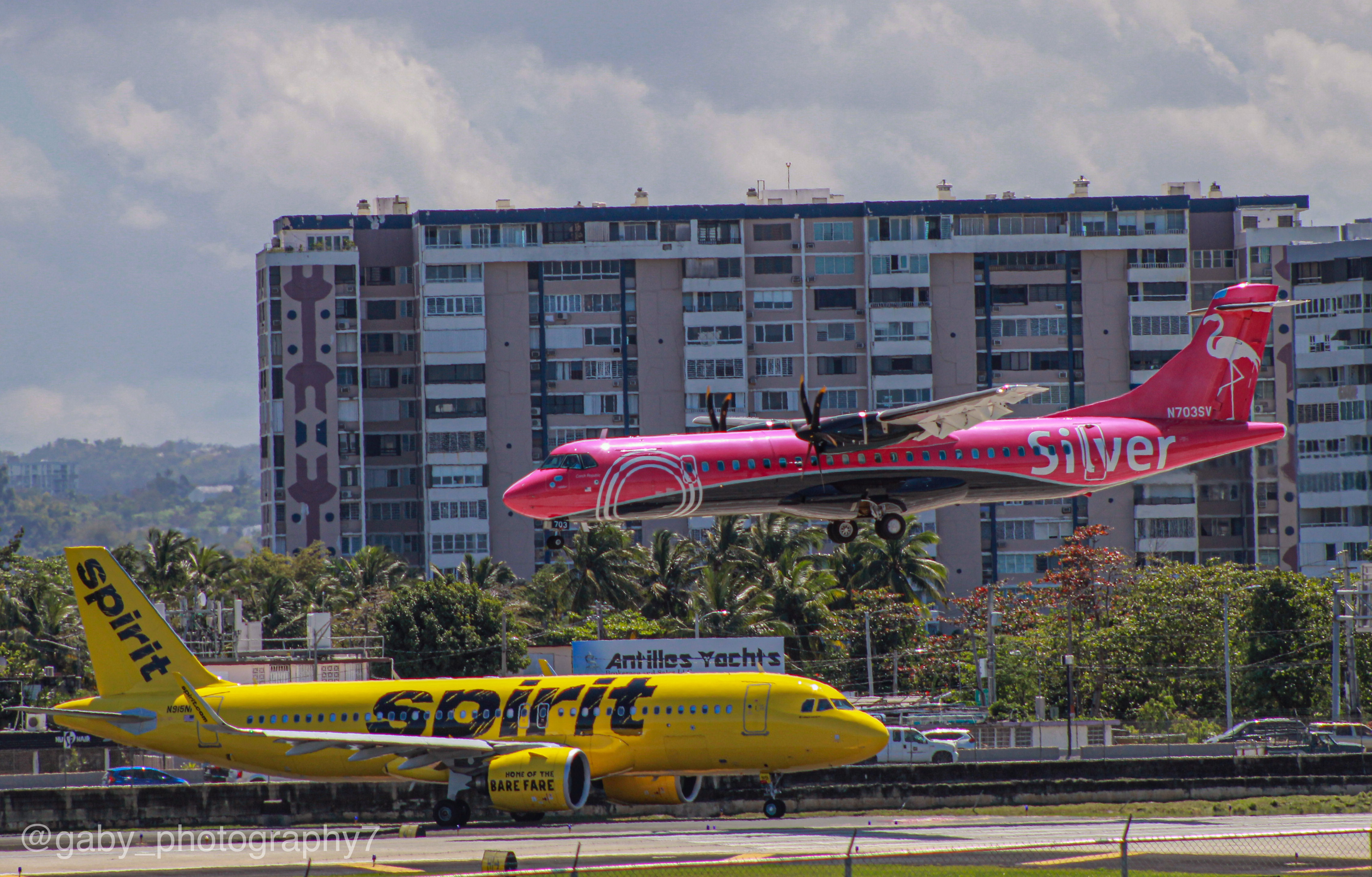 Full size: Silver Airways ATR 72-600 N703SV at San Juan Luis Munoz Marin International Airport