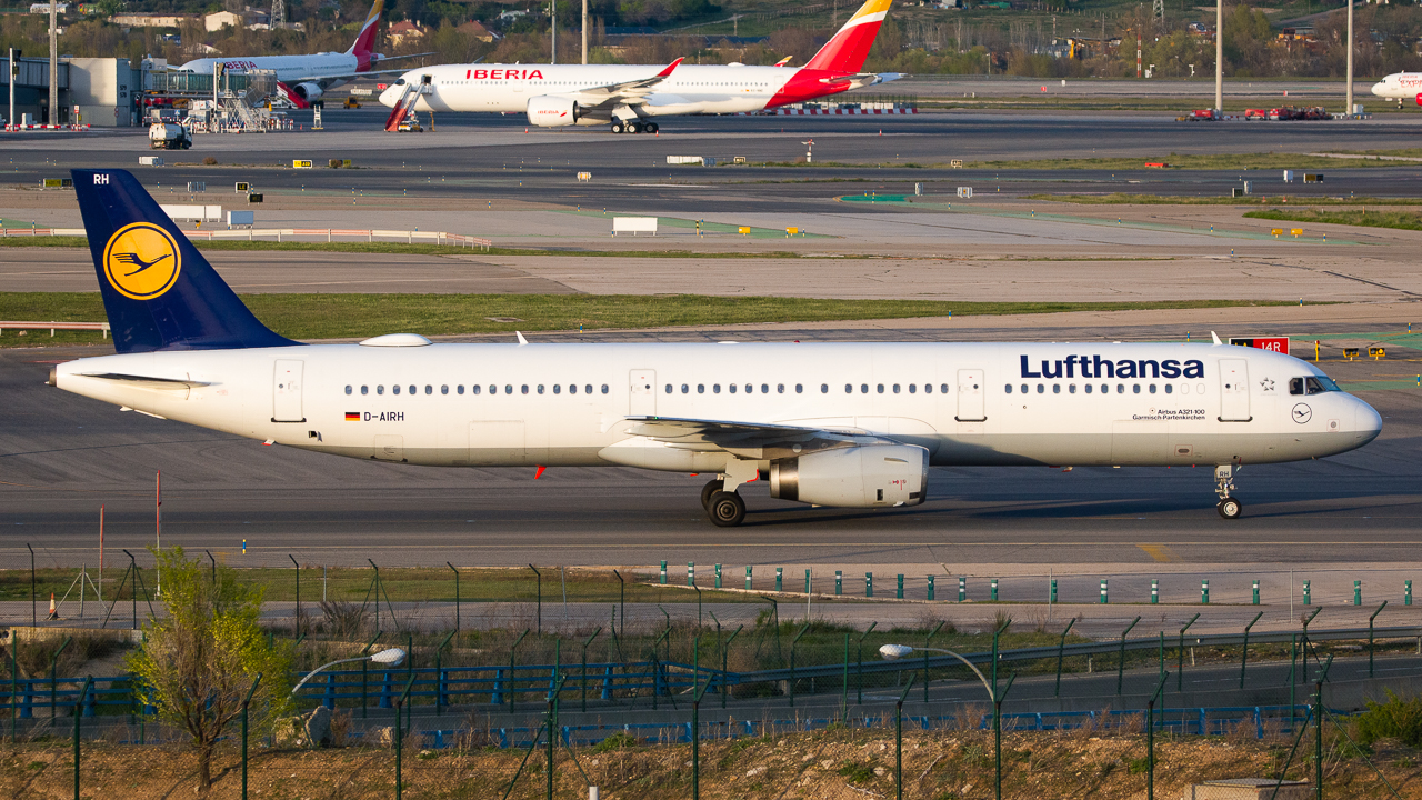 Full size: Lufthansa Airbus A321-100 D-AIRH at Madrid Barajas Airport