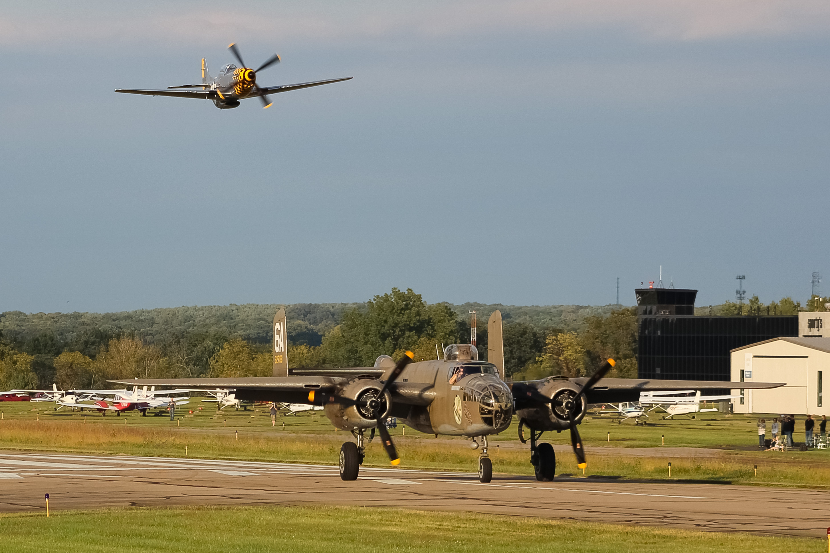 Full size: Airport Photo I69 at Clermont County Airport