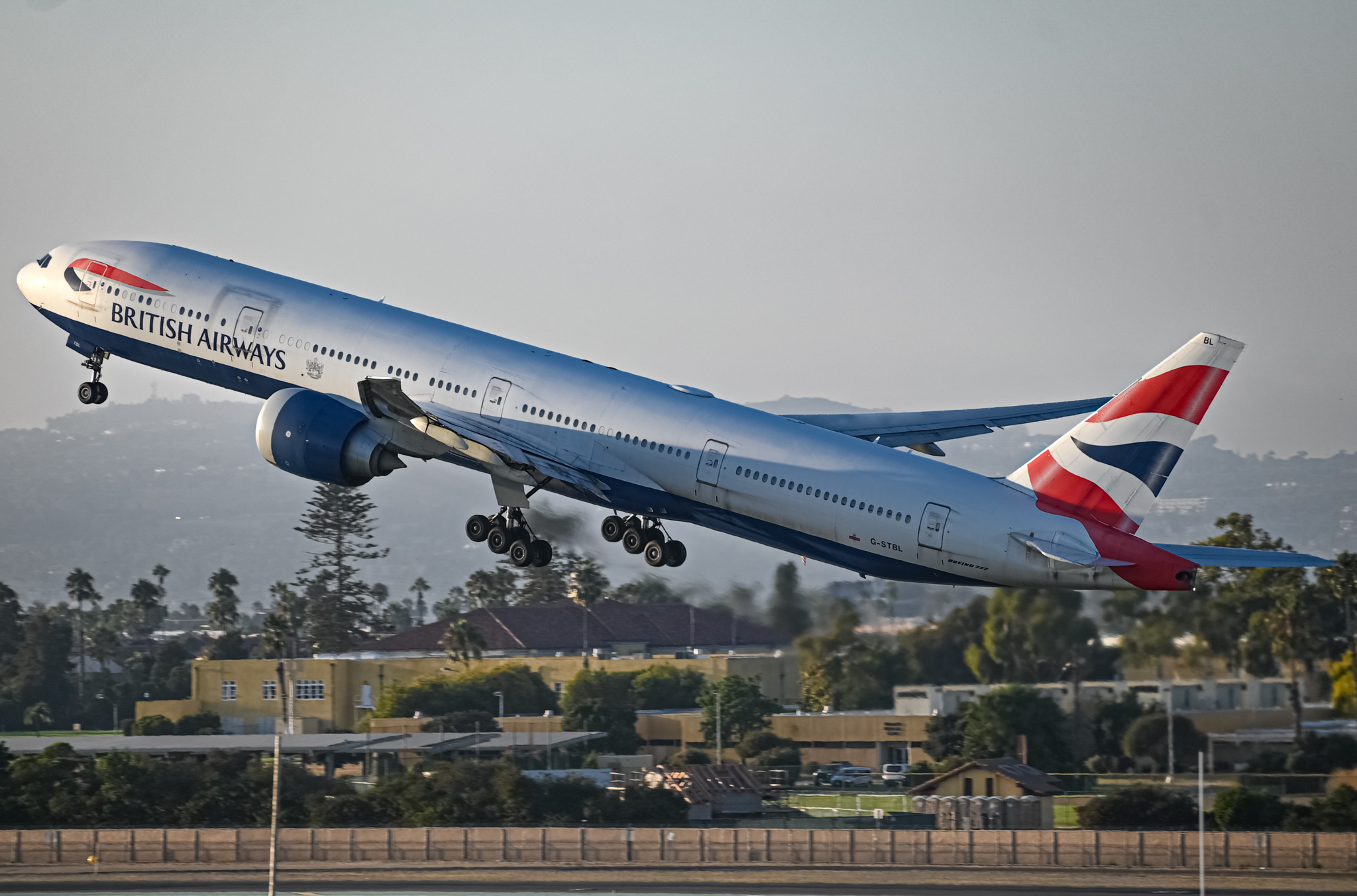Full size: British Airways Boeing 777-300ER G-STBL at San Diego International Airport