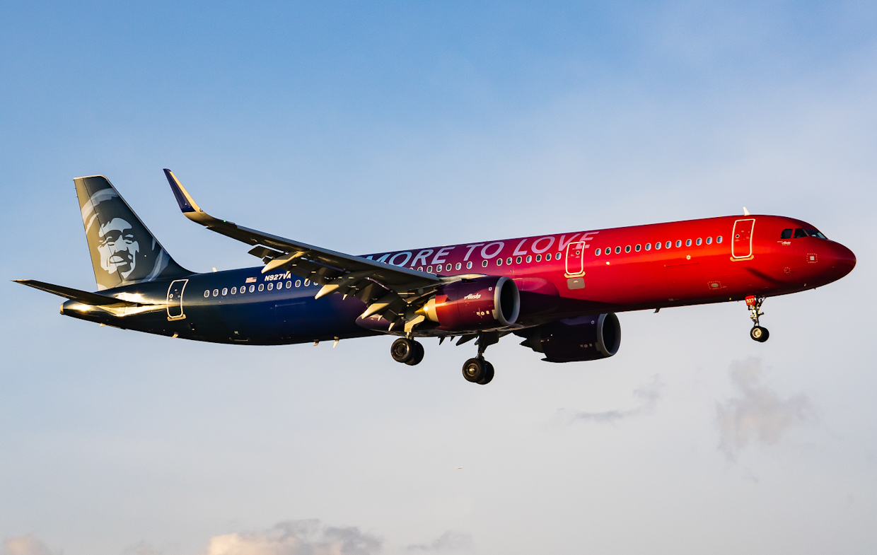 Full size: Alaska Airlines Airbus A321NEO N927VA at Fort Lauderdale/Hollywood International Airport