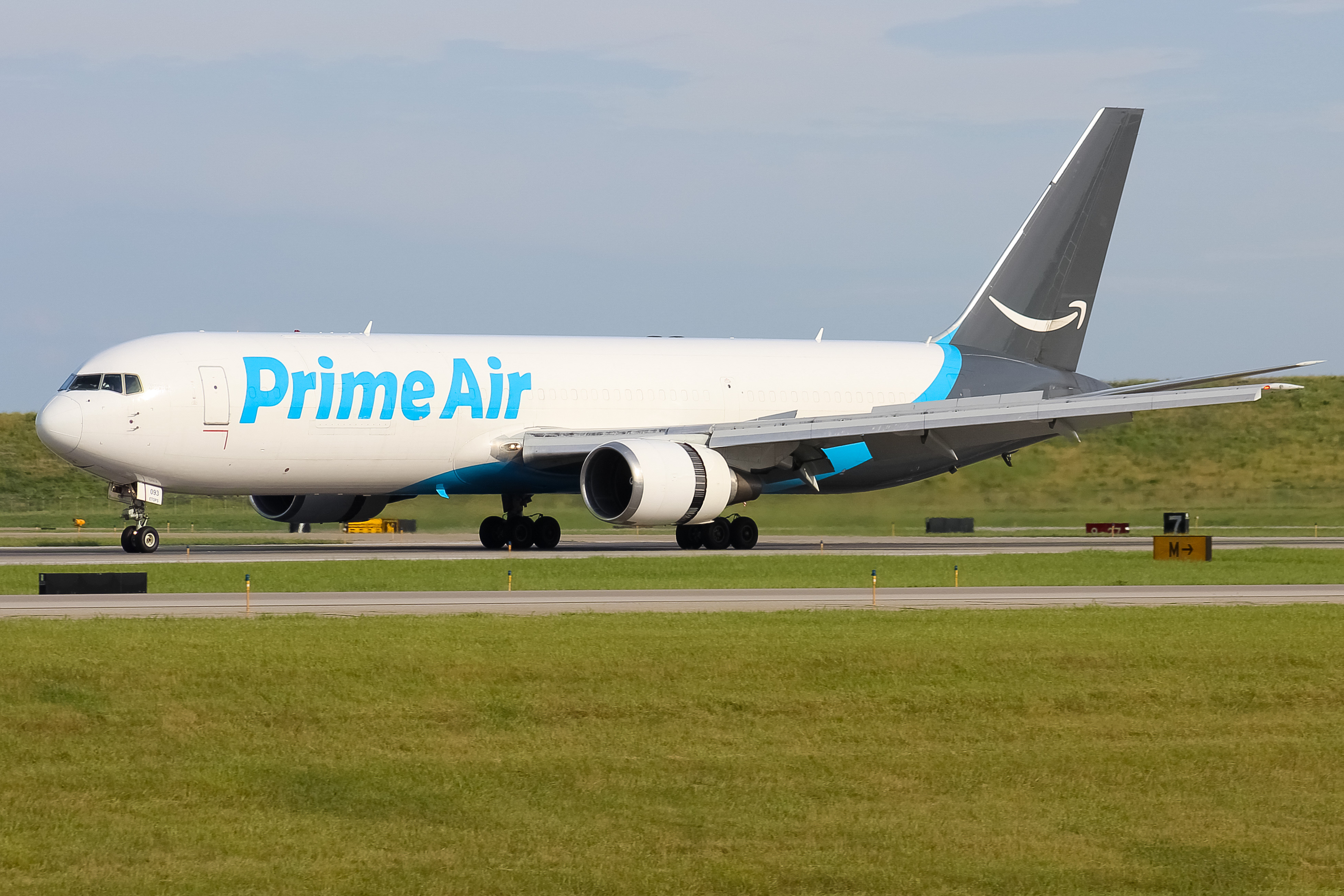 Full size: Prime Air Boeing 767-300F N1093A at Cincinnati/Northern Kentucky International Airport