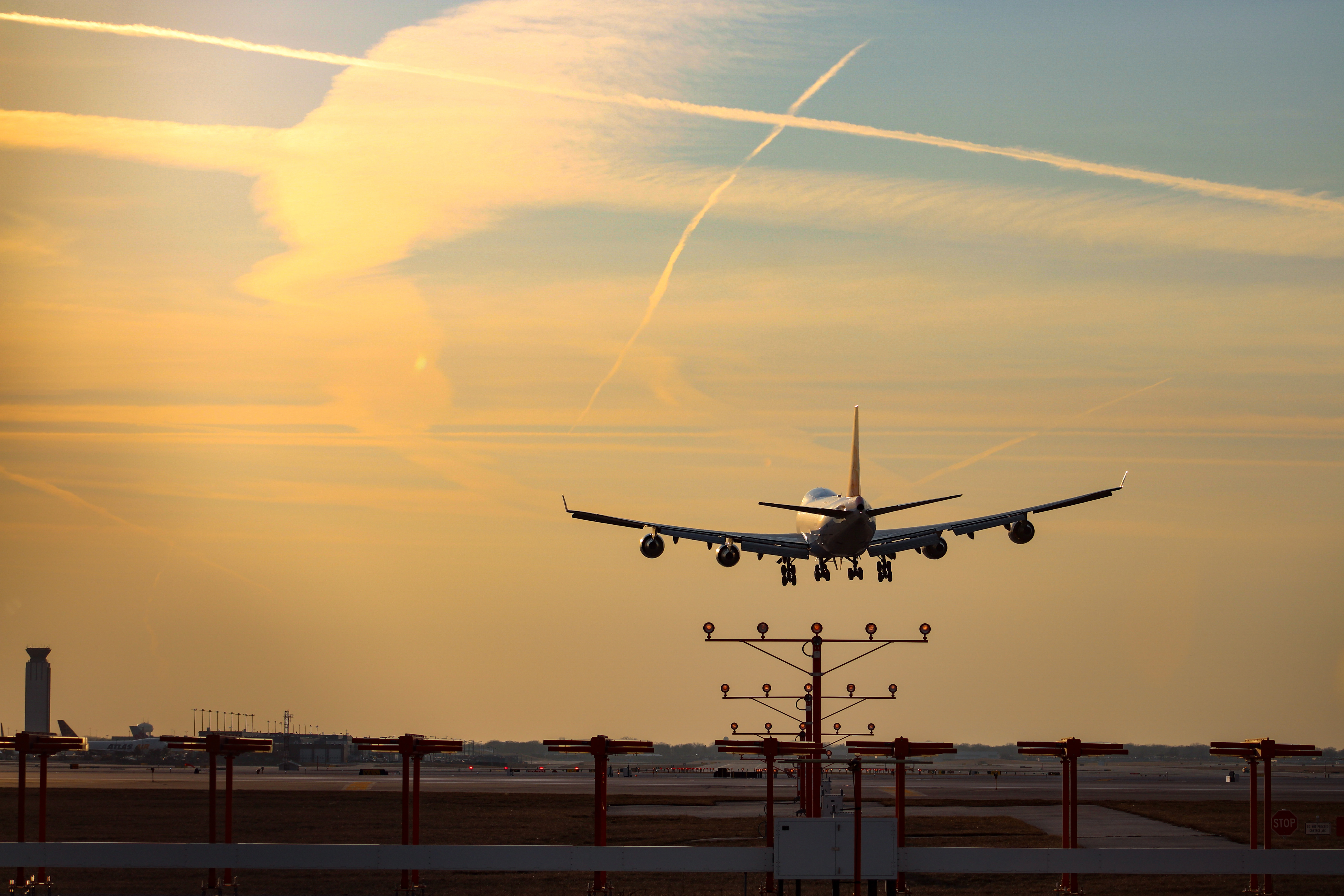 Full size: Airport Photo ORD at Chicago O'Hare International Airport
