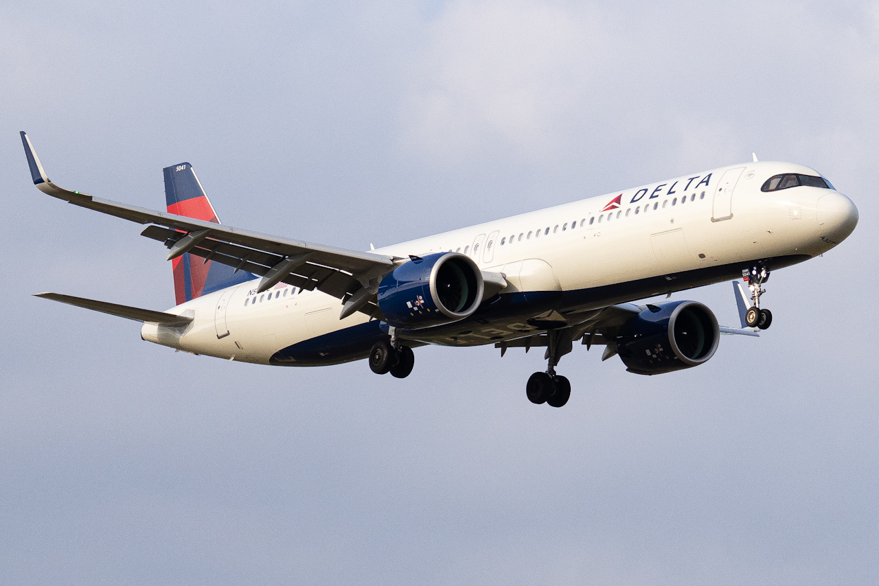 Full size: Delta Airlines Airbus A321NEO N541DE at Tampa International Airport