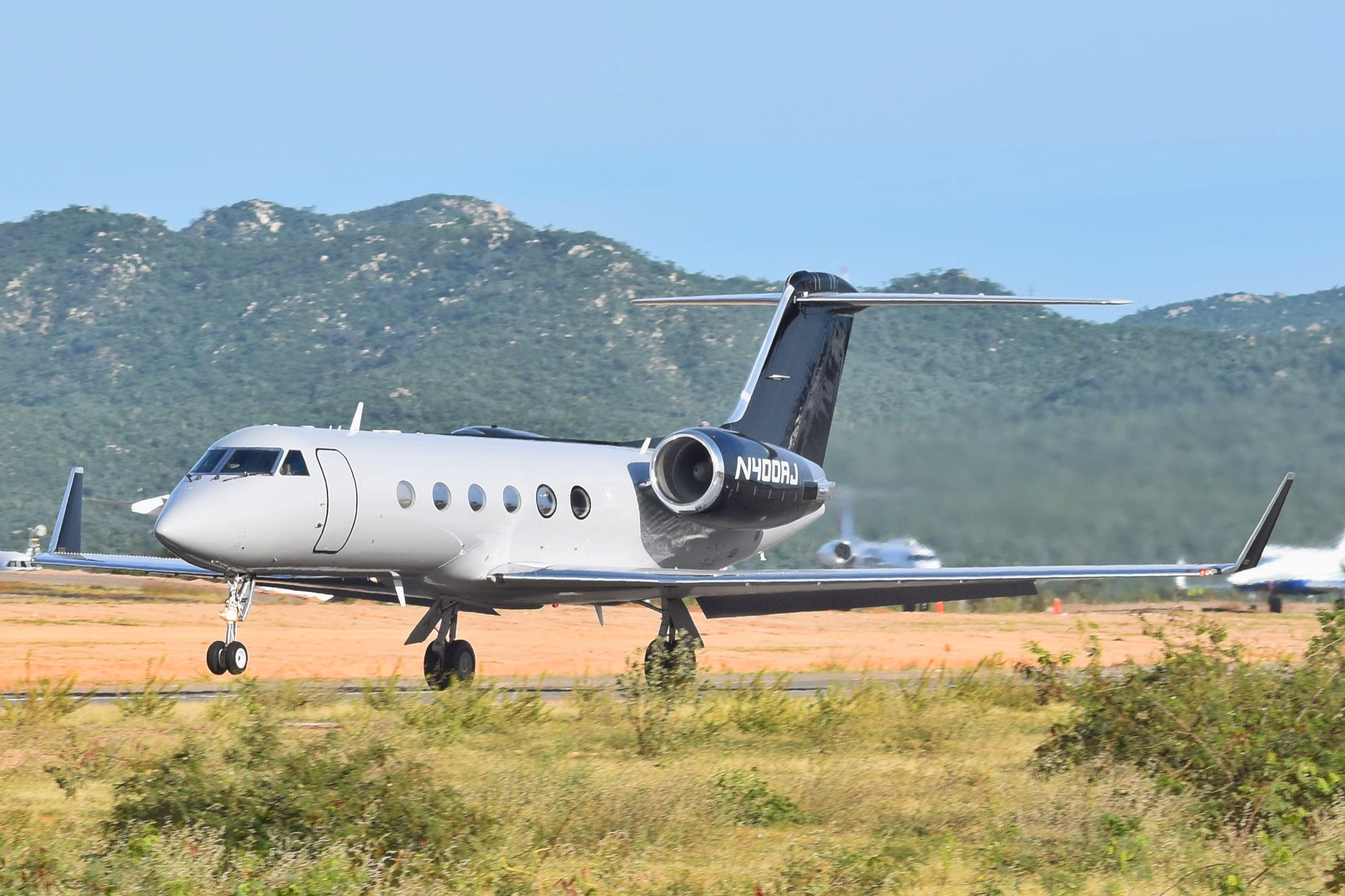 Full size: Bigboy Investment Partnership LLC Gulfstream IV N400AJ at Aeropuerto de Cabo San Lucas Internacional