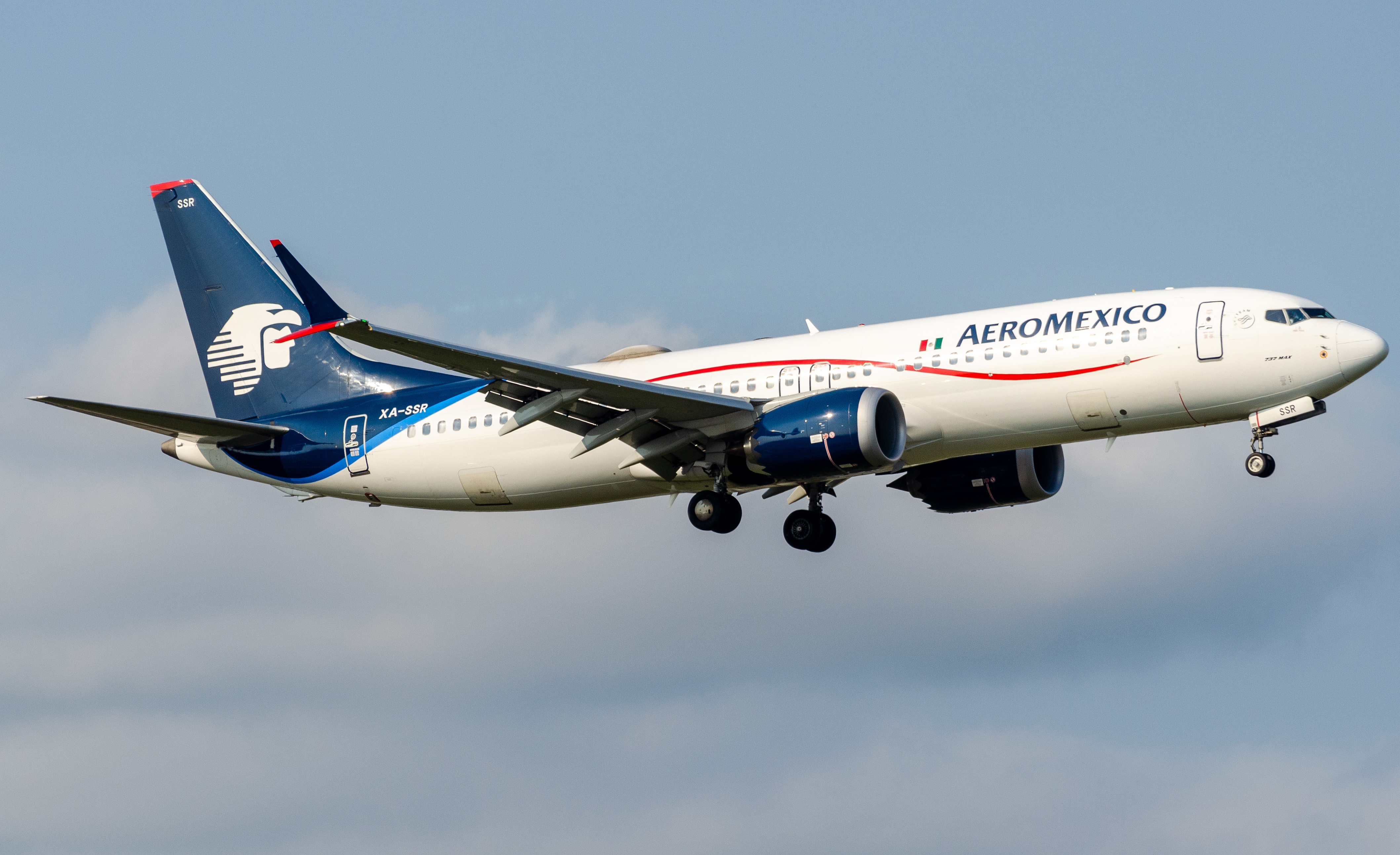 Full size: Aeromexico Boeing 737 MAX 8 XA-SSR at John F. Kennedy International Airport