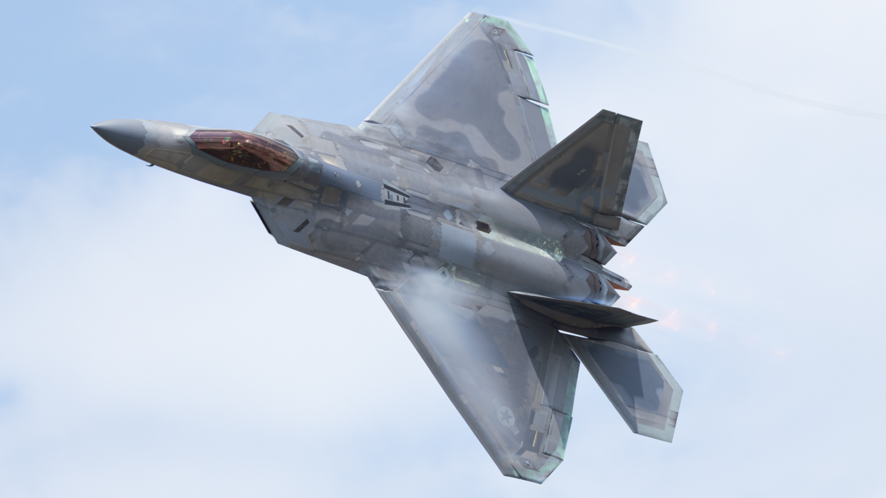 Full size: USAF - United States Air Force Lockheed Martin F-22A Raptor 08-4160 at James M Cox Dayton International Airport