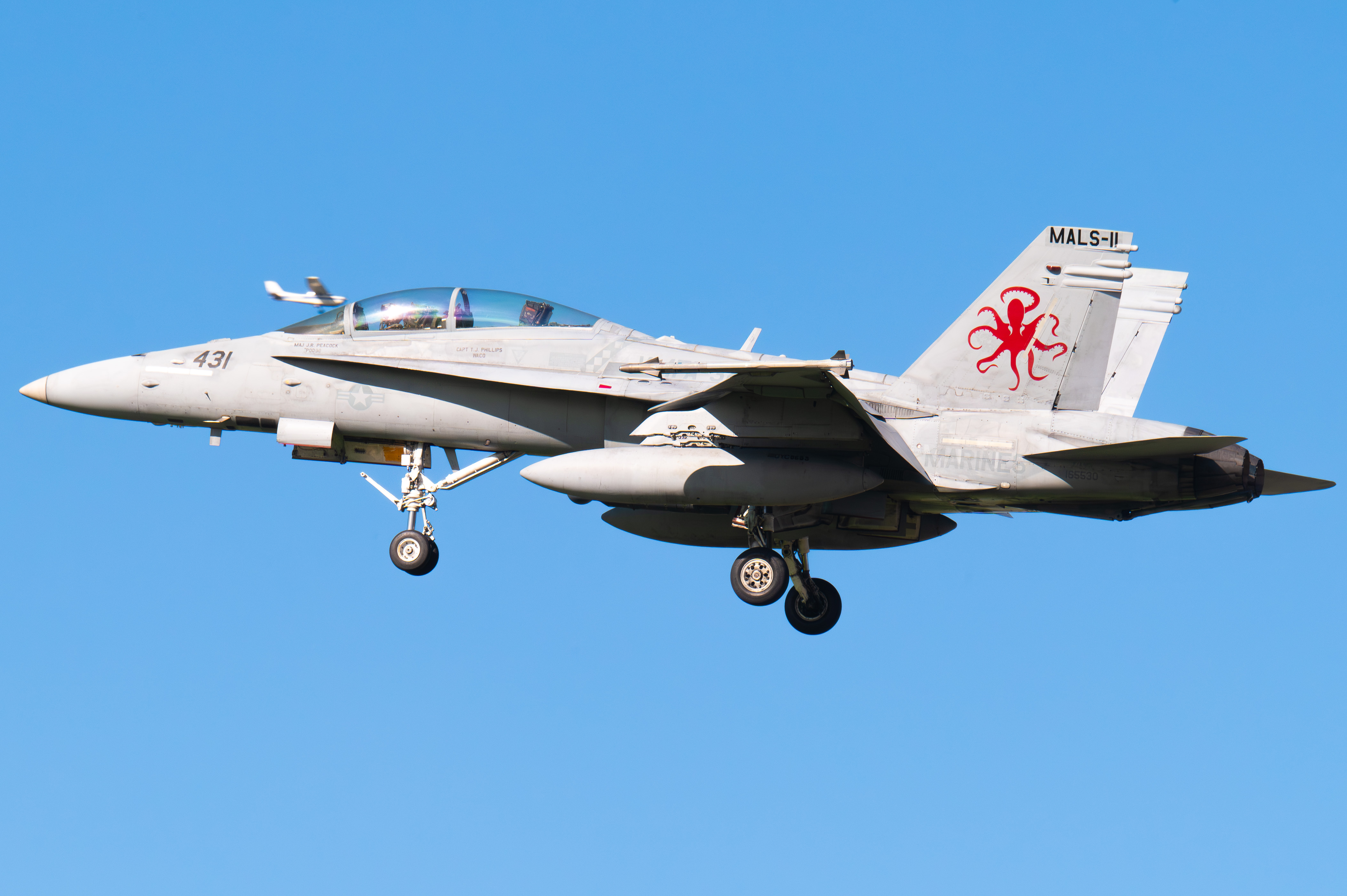Full size: USMC - United States Marine Corp McDonnel Douglas F/A-18 Hornet 165530 at Brown Field Municipal Airport