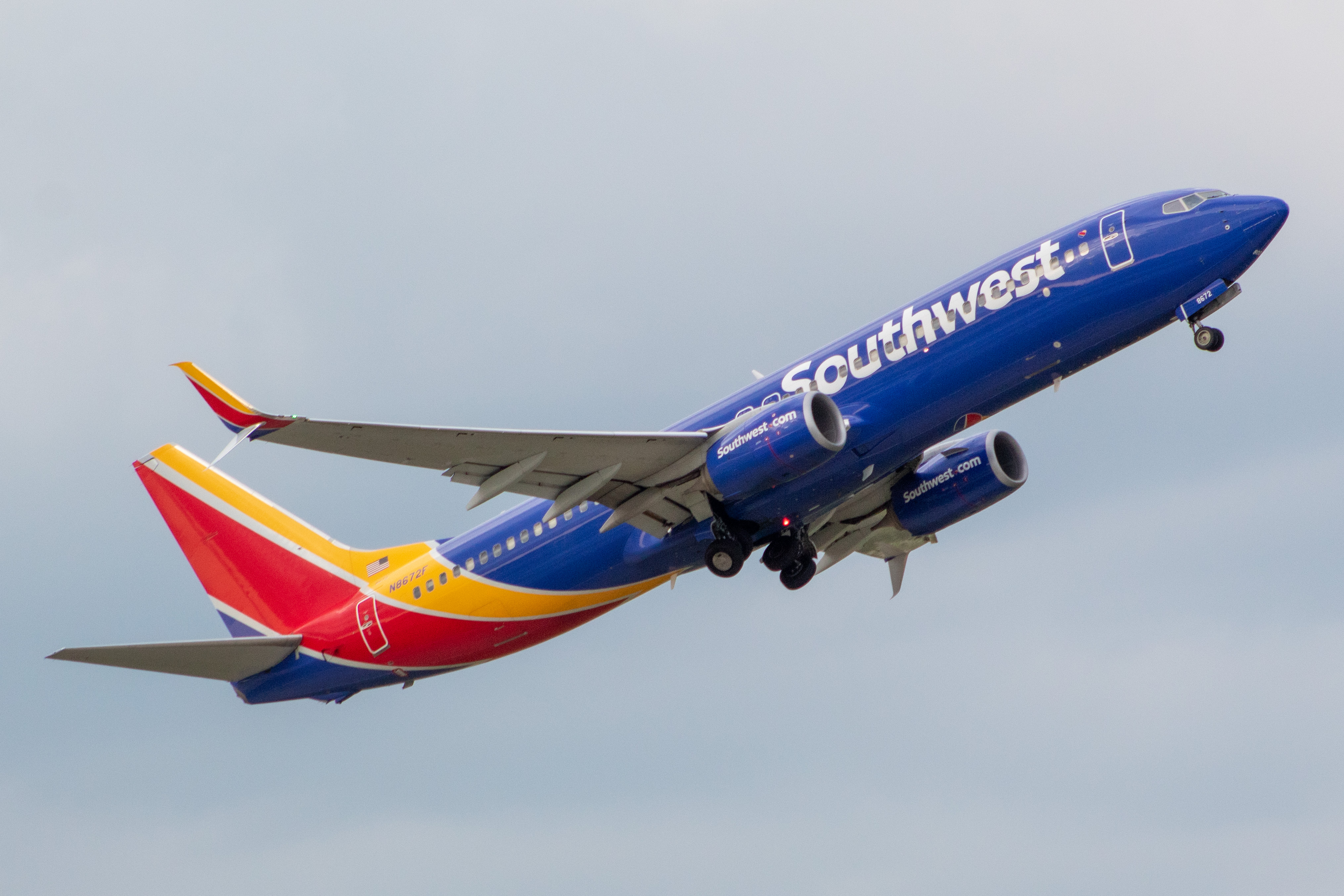 Full size: Southwest Airlines Boeing 737-800 N8672F at Orlando International Airport