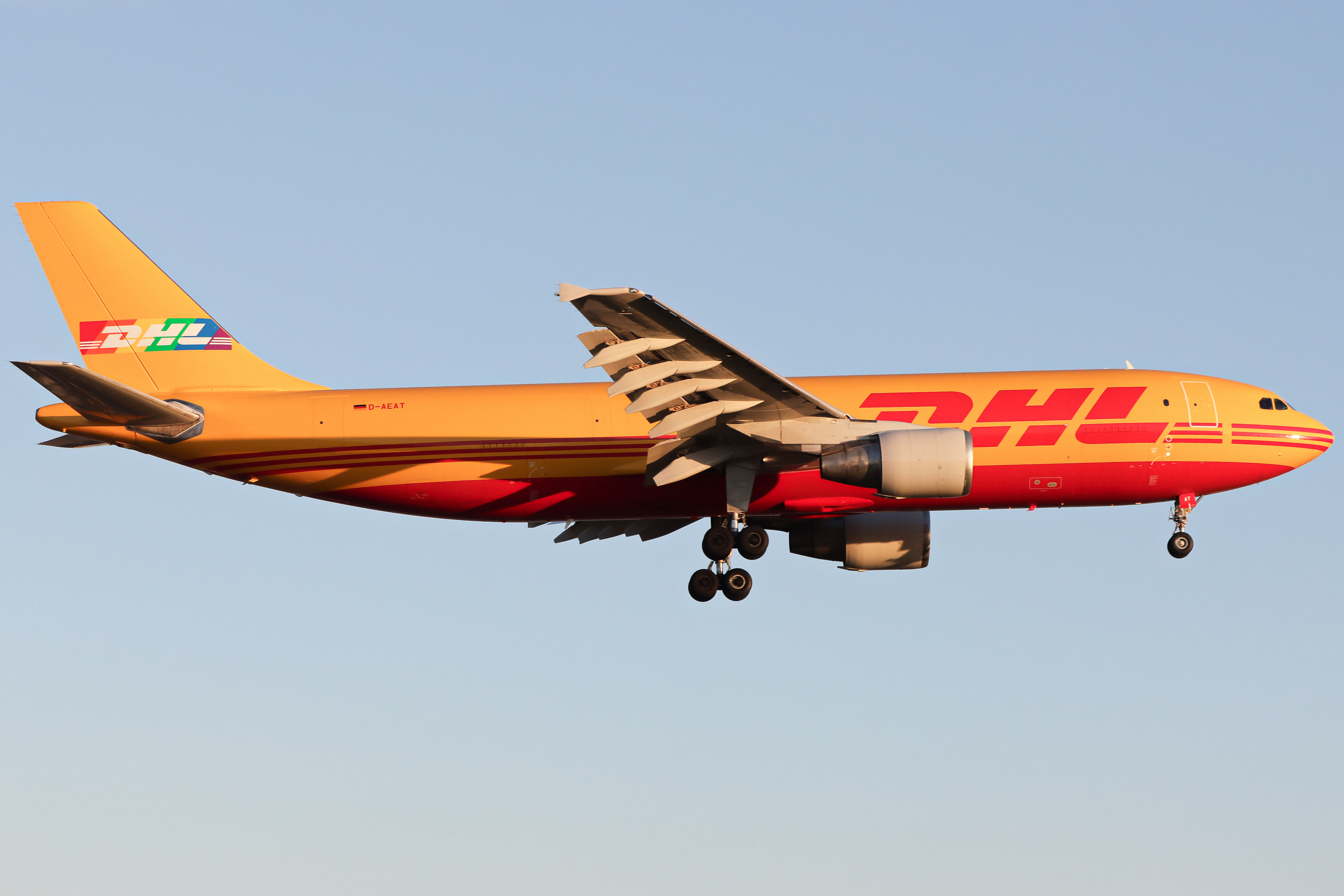 Full size: DHL Airbus A300F-600 D-AEAT at London Heathrow International Airport