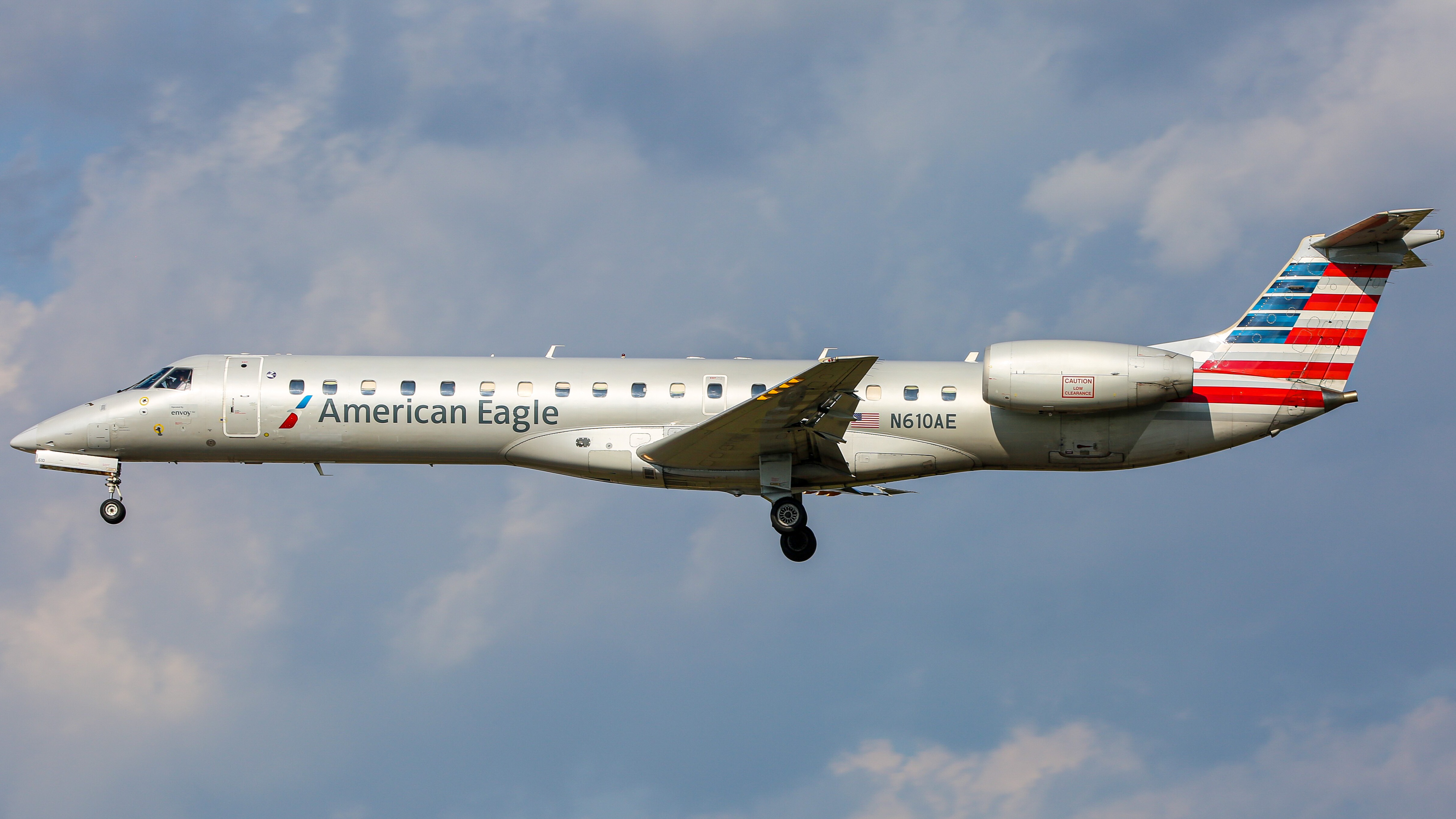 Full size: American Eagle Embraer ERJ145 N610AE at Baltimore/Washington International Thurgood Marshall Airport