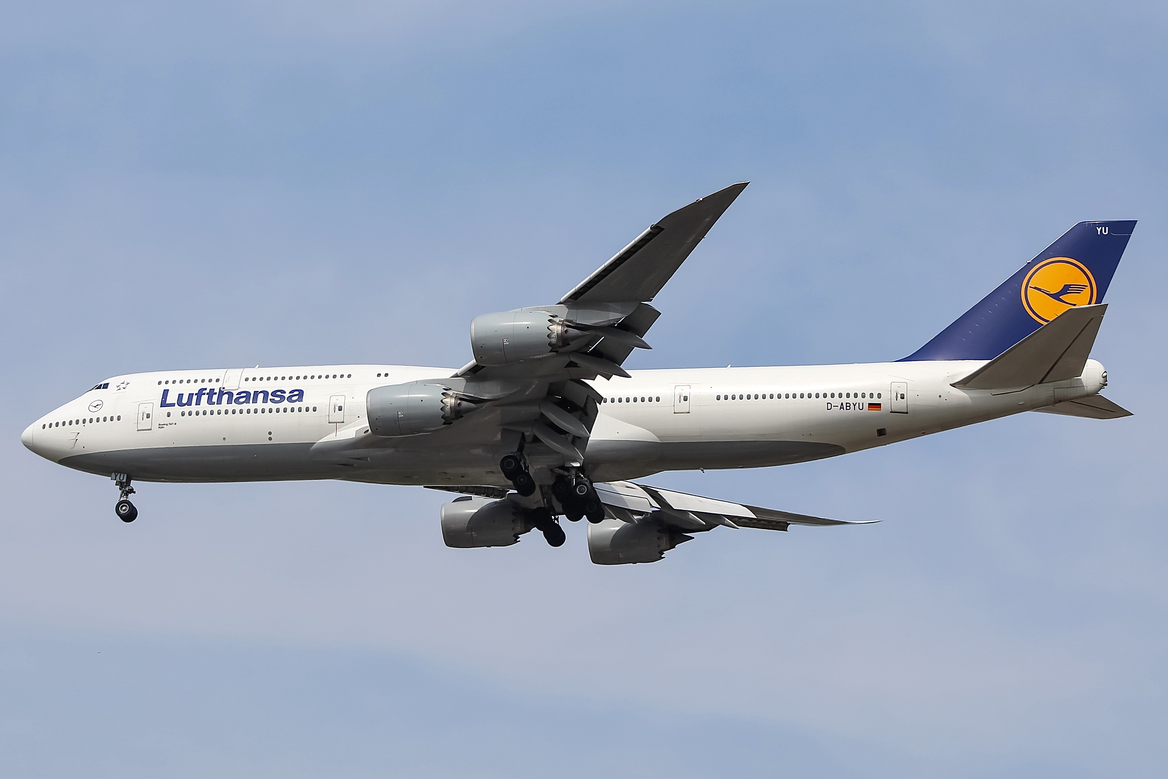Full size: Lufthansa Boeing 747-8i D-ABYU at Chicago O'Hare International Airport