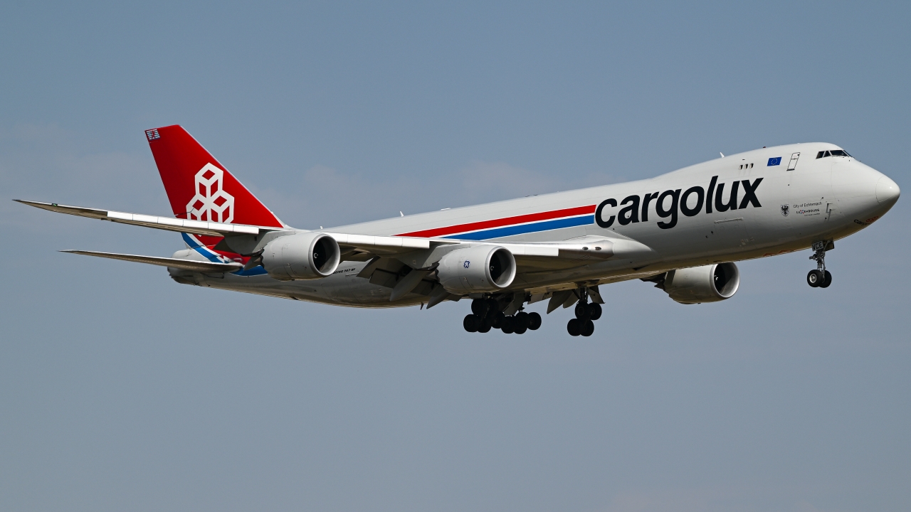 Full size: CargoLux Boeing 747-8F LX-VCE at Dallas-Fort Worth International Airport