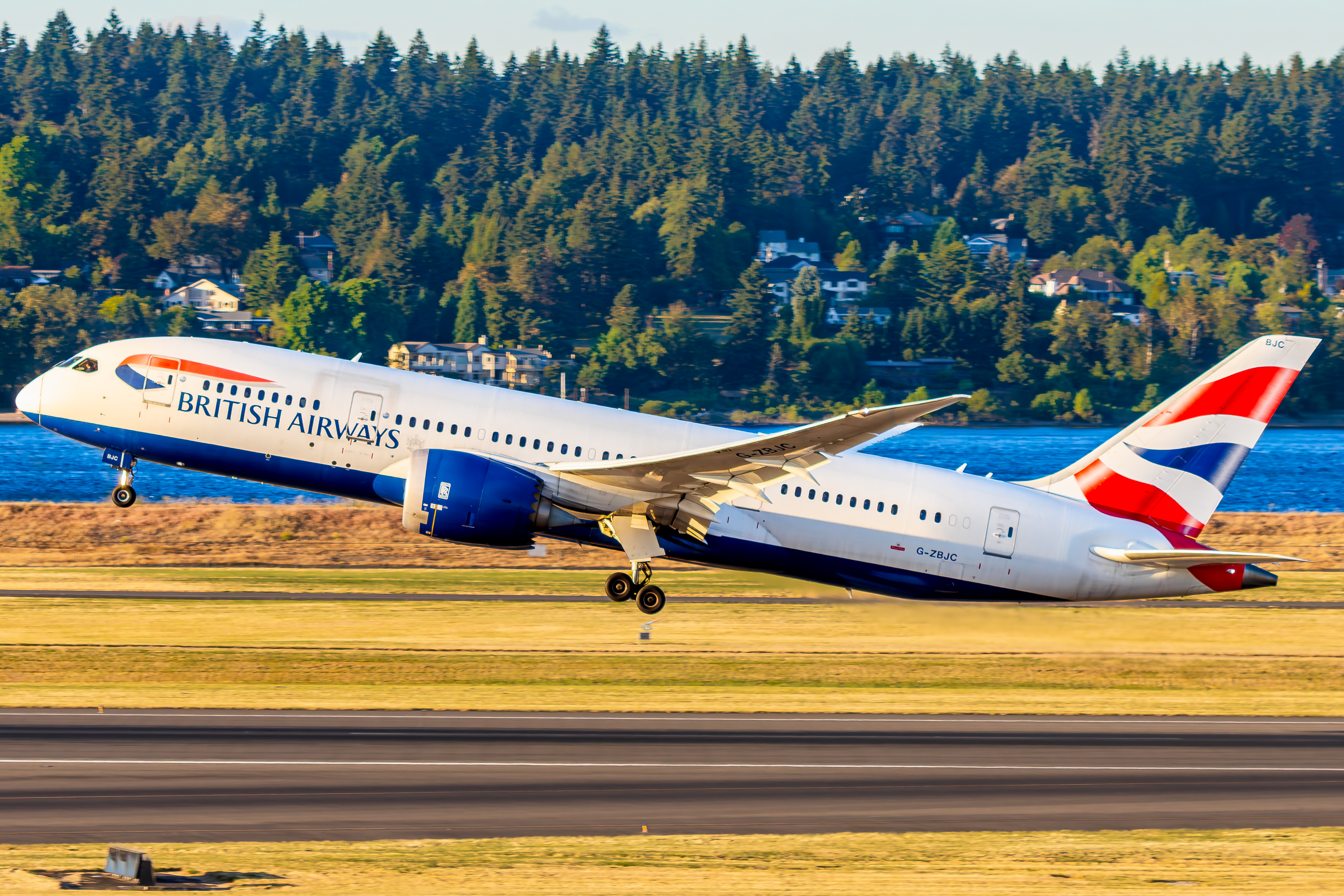 Full size: British Airways Boeing 787-8 G-ZBJC at Portland International Airport