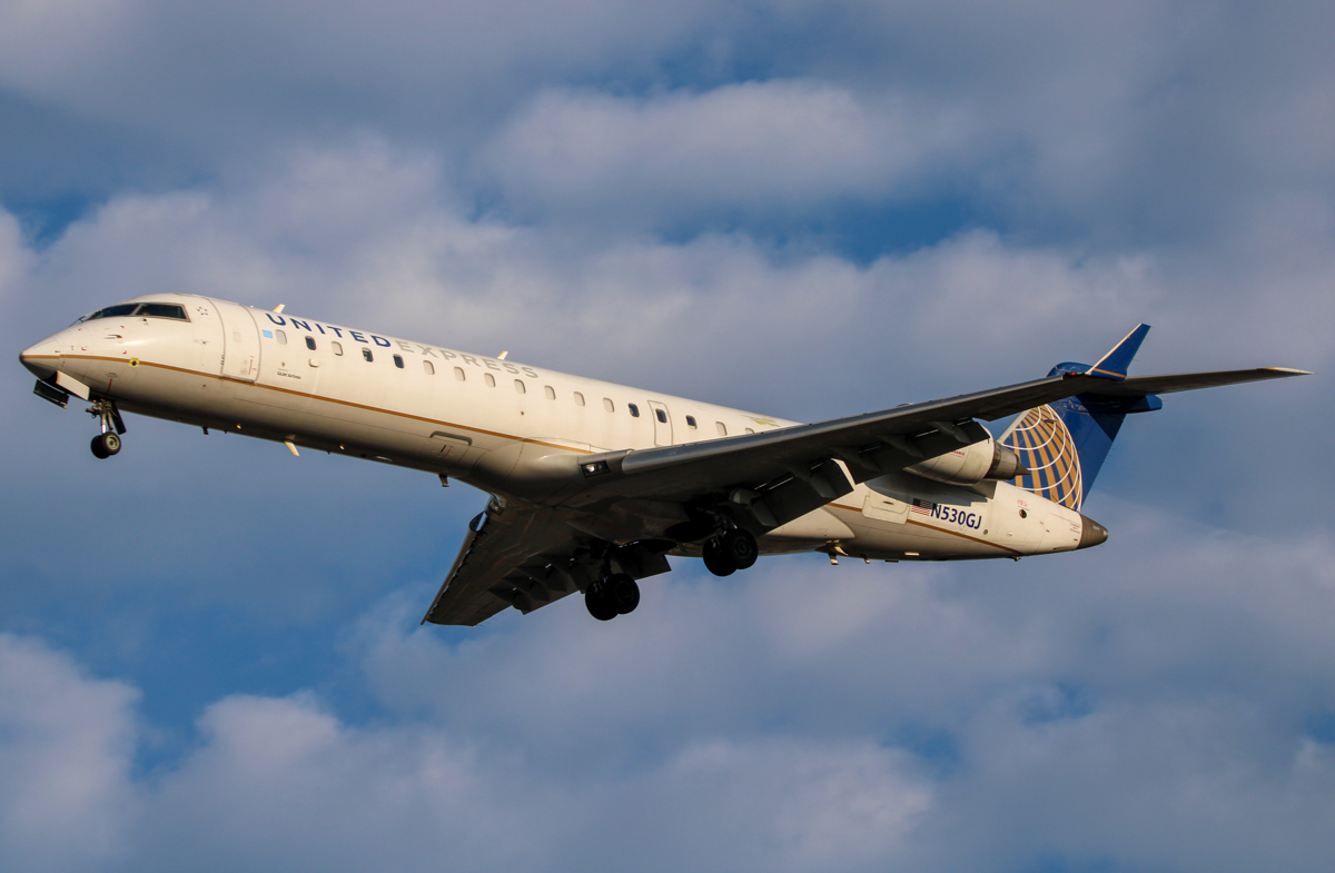 Full size: United Express Mitsubishi CRJ-550 N530GJ at Newark Liberty International Airport
