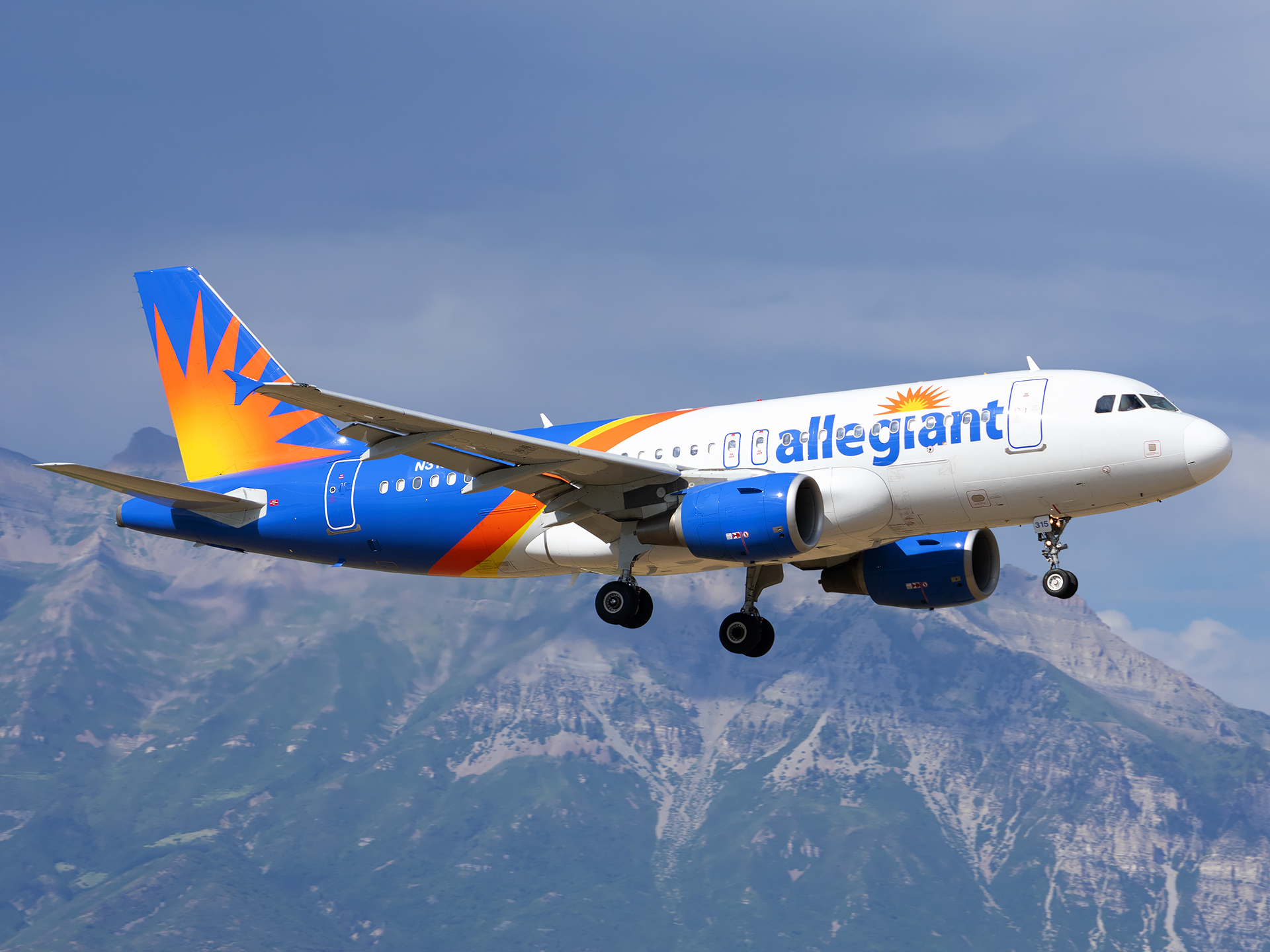 Full size: Allegiant Air Airbus A319 N315NV at Provo Municipal Airport