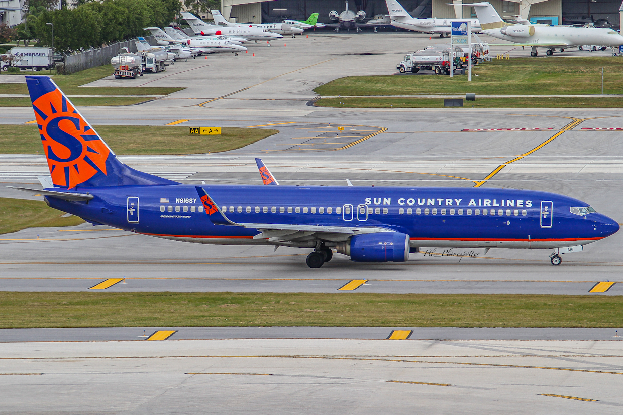 Full size: Sun Country Airlines Boeing 737-800 N816SY at Fort Lauderdale/Hollywood International Airport