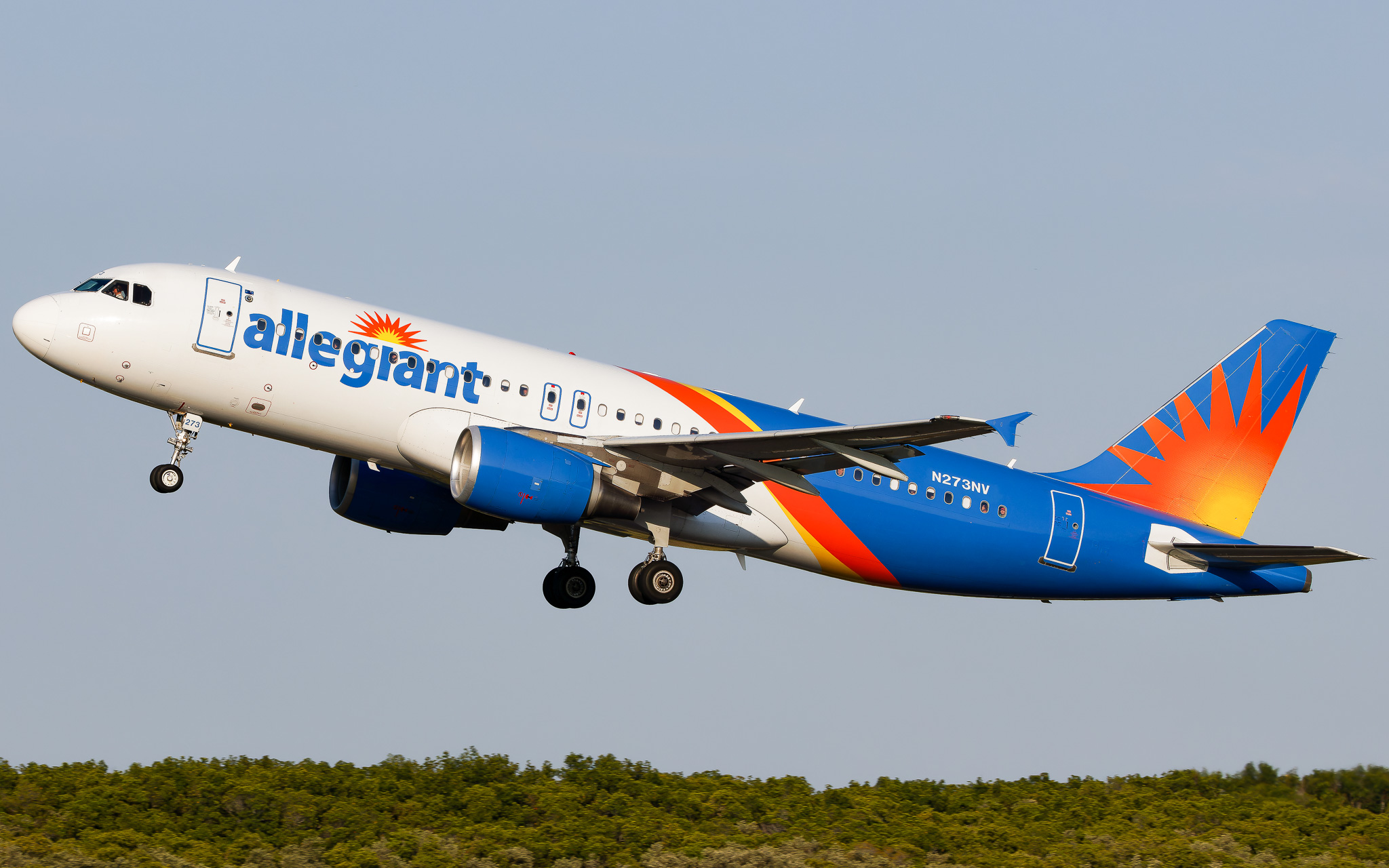 Full size: Allegiant Air Airbus A320 N273NV at St. Petersburg Clearwater International Airport