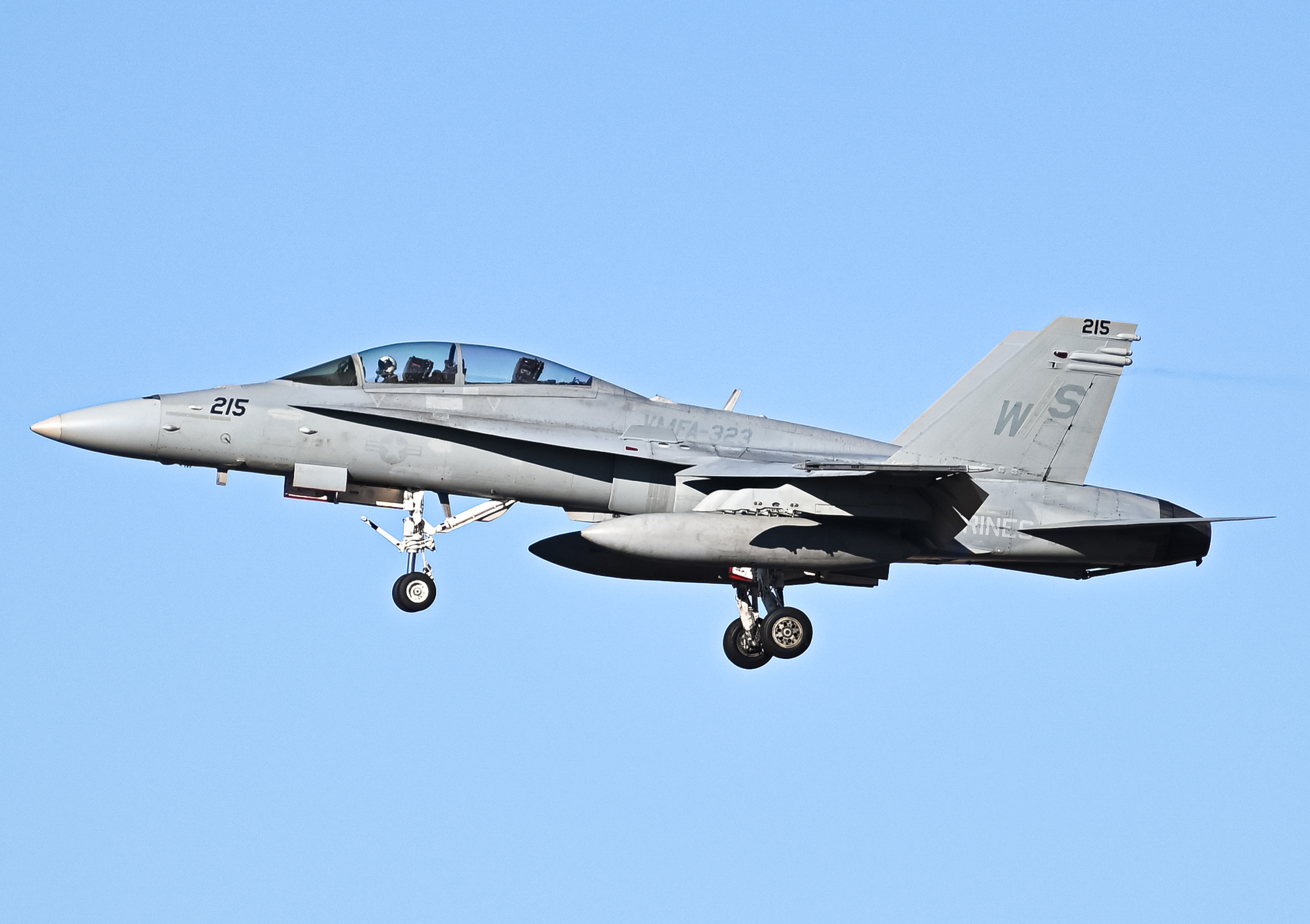 Full size: USMC - United States Marine Corp McDonnel Douglas F/A-18 Hornet 164699 at Brown Field Municipal Airport