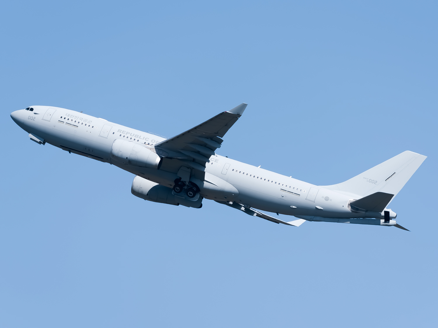 Full size: ROKAF Airbus KC-330 Cygnus 19-002 at Gimhae International Airport