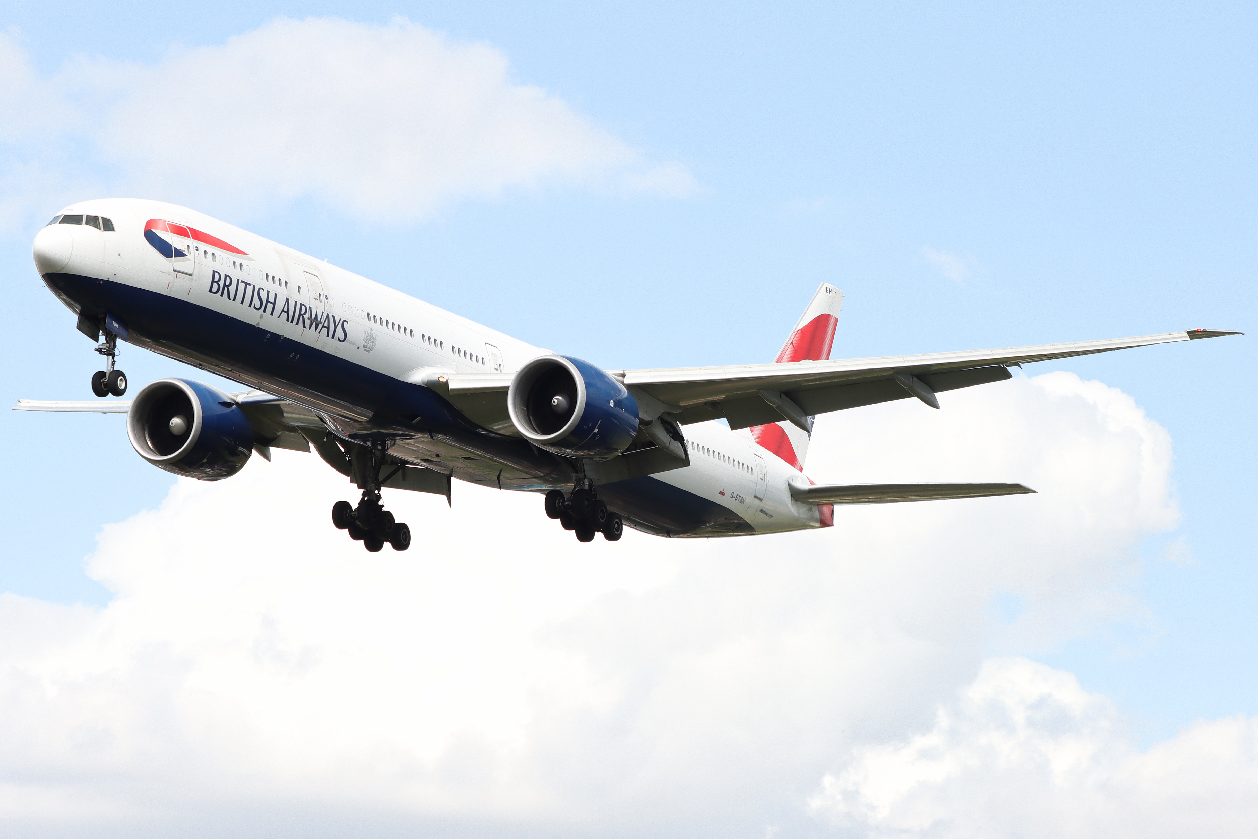 Full size: British Airways Boeing 777-300ER G-STBH at London Heathrow International Airport