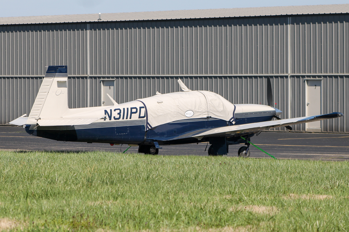 Full size: PRIVATE Mooney M20 N311PD at Cincinnati Municipal Airport/Lunken Field