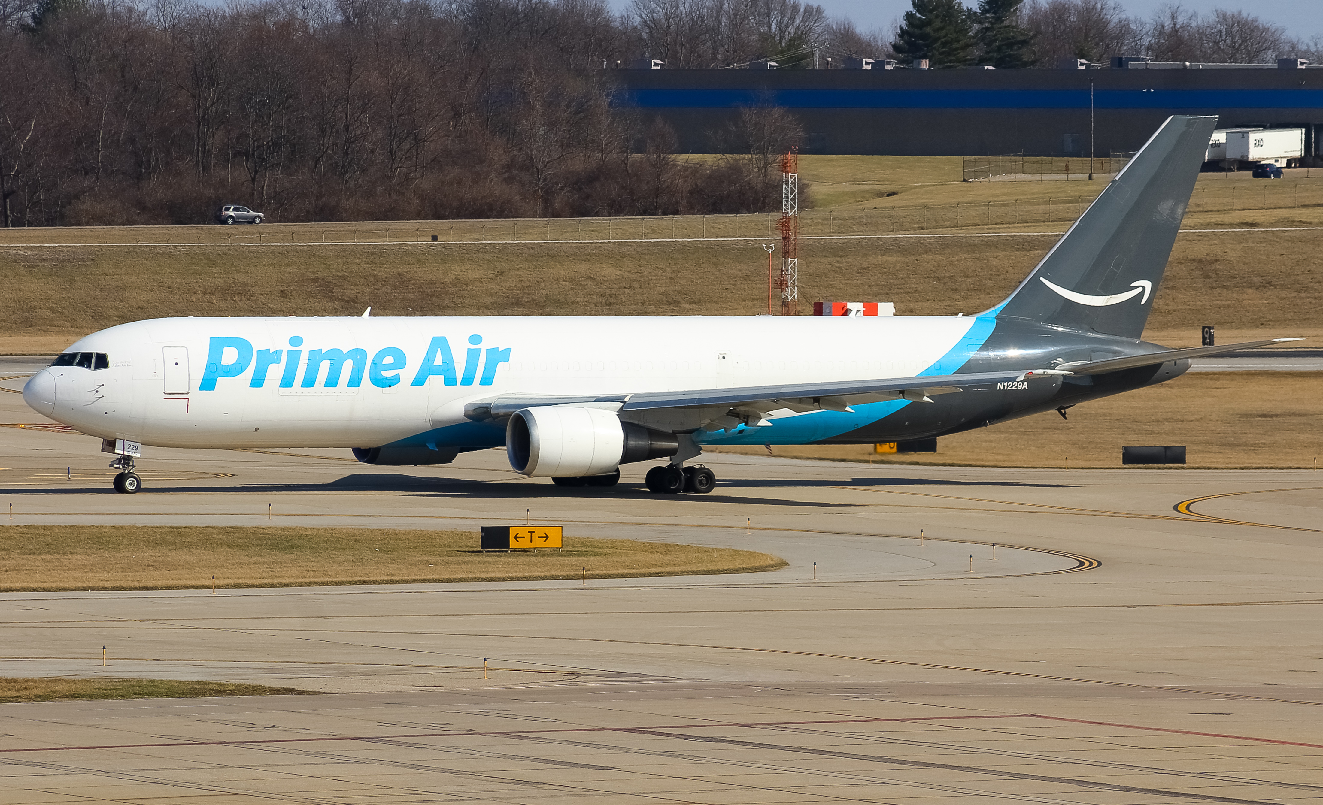 Full size: Atlas Air Boeing 767-300F N1229A at Cincinnati/Northern Kentucky International Airport