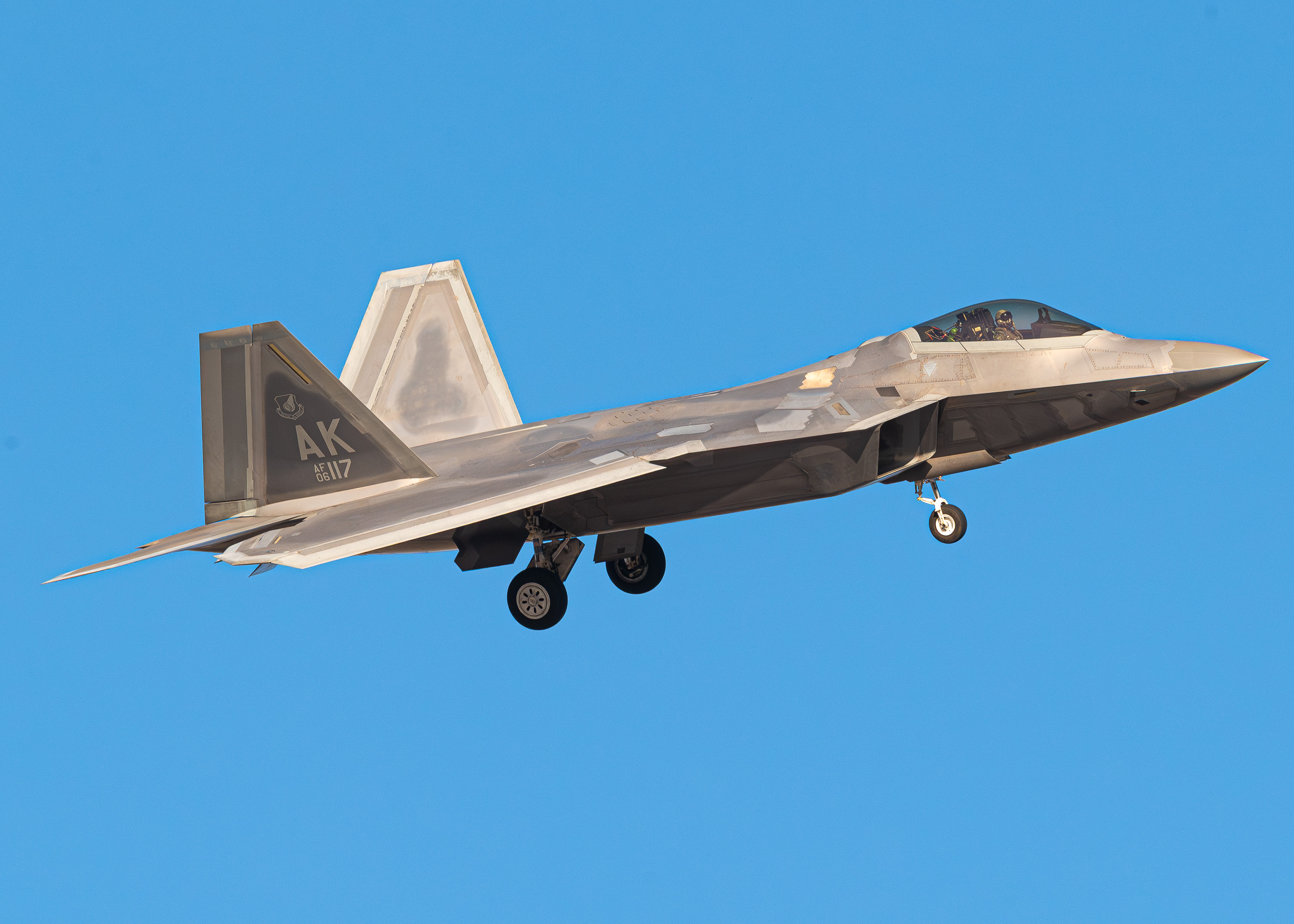 Full size: USAF - United States Air Force Lockheed Martin F-22A Raptor 06-4117 at Nellis Air Force Base