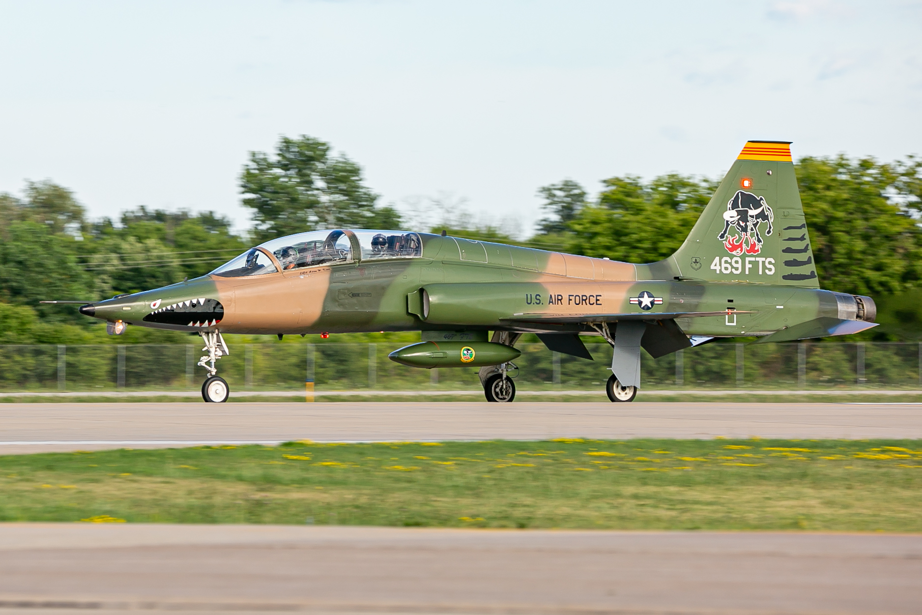 Full size: USAF - United States Air Force Northrop T-38C Talon 664343 at Wittman Regional Airport