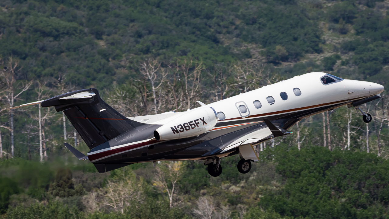 Full size: FlexJet Embraer Phenom 300 N365FX at Aspen-Pitkin County Airport/Sardy Field