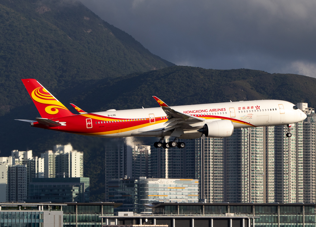 Full size: Hong Kong Airlines Airbus A350-900 B-LGE at Hong Kong International Airport