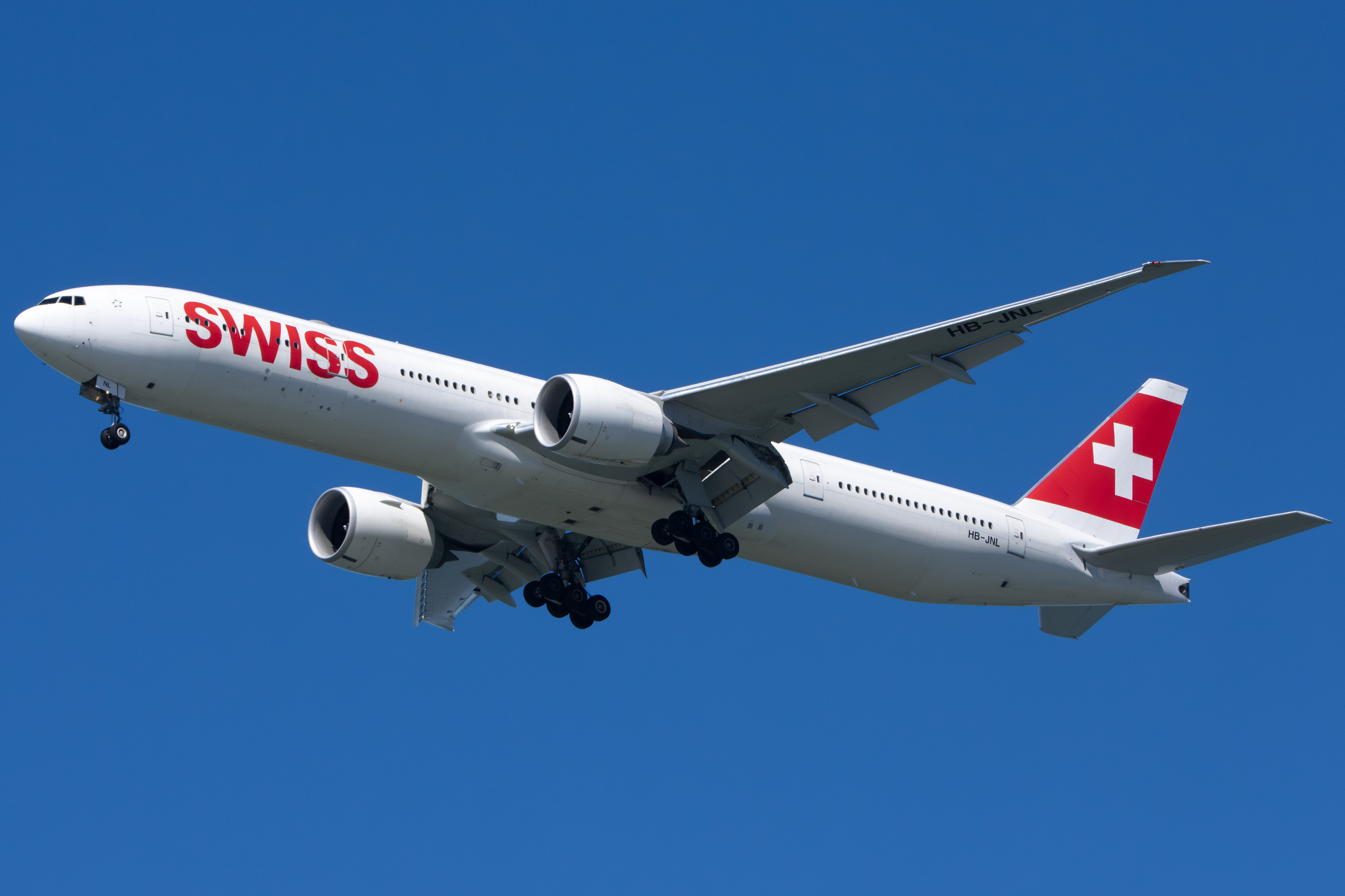 Full size: Swiss International Air Lines Boeing 777-300ER HB-JNL at San Francisco International Airport