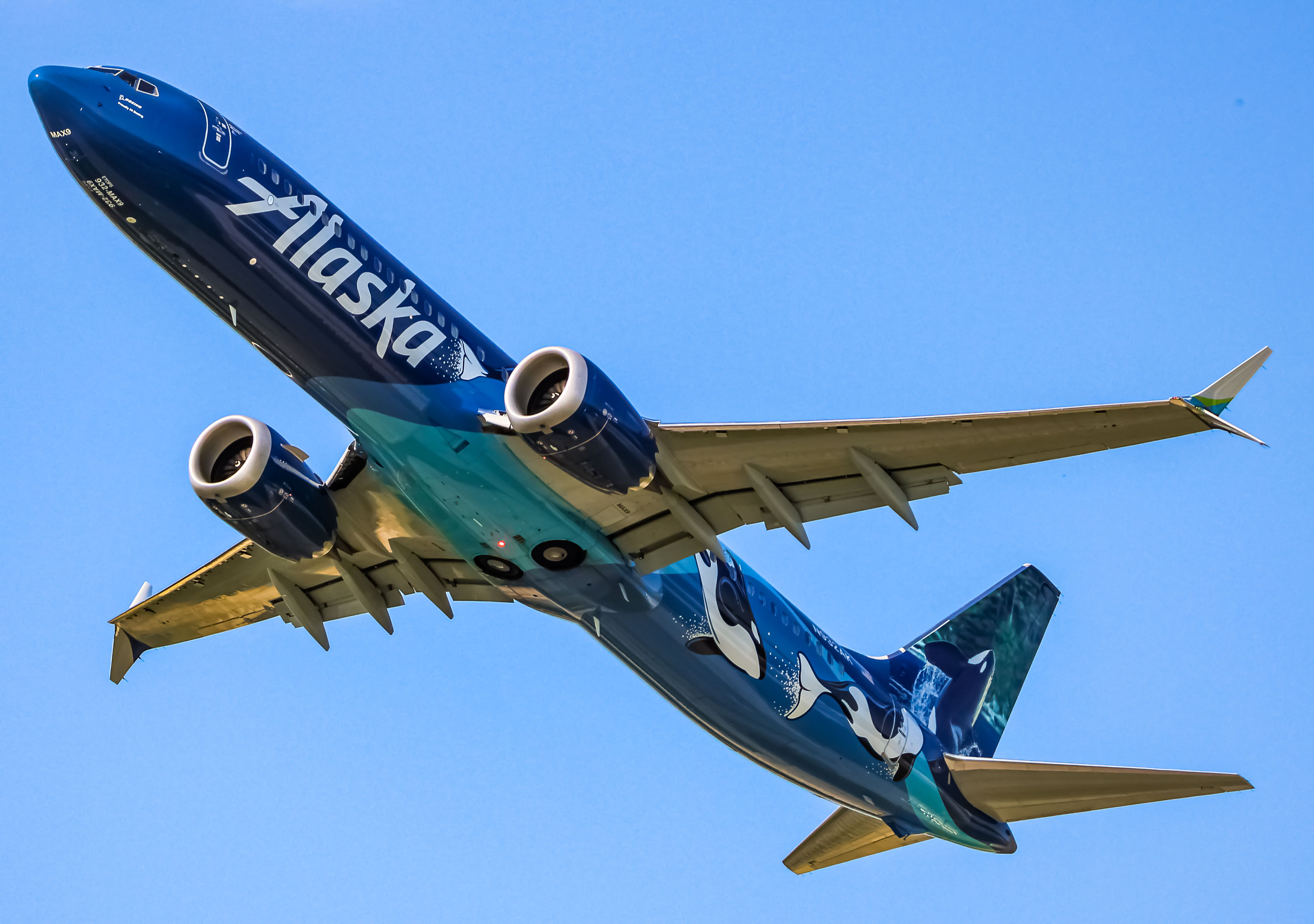 Full size: Alaska Airlines Boeing 737 MAX 9 N932AK at Baltimore/Washington International Thurgood Marshall Airport
