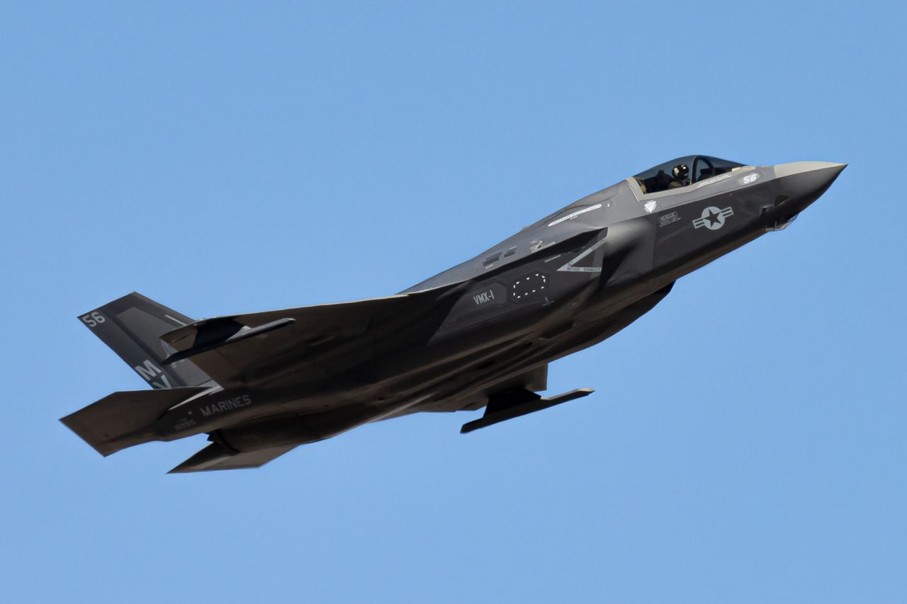 Full size: USMC- United States Marine Corp Lockheed Martin F-35 Lightning 169915 at Boise Air Terminal/Gowen Field