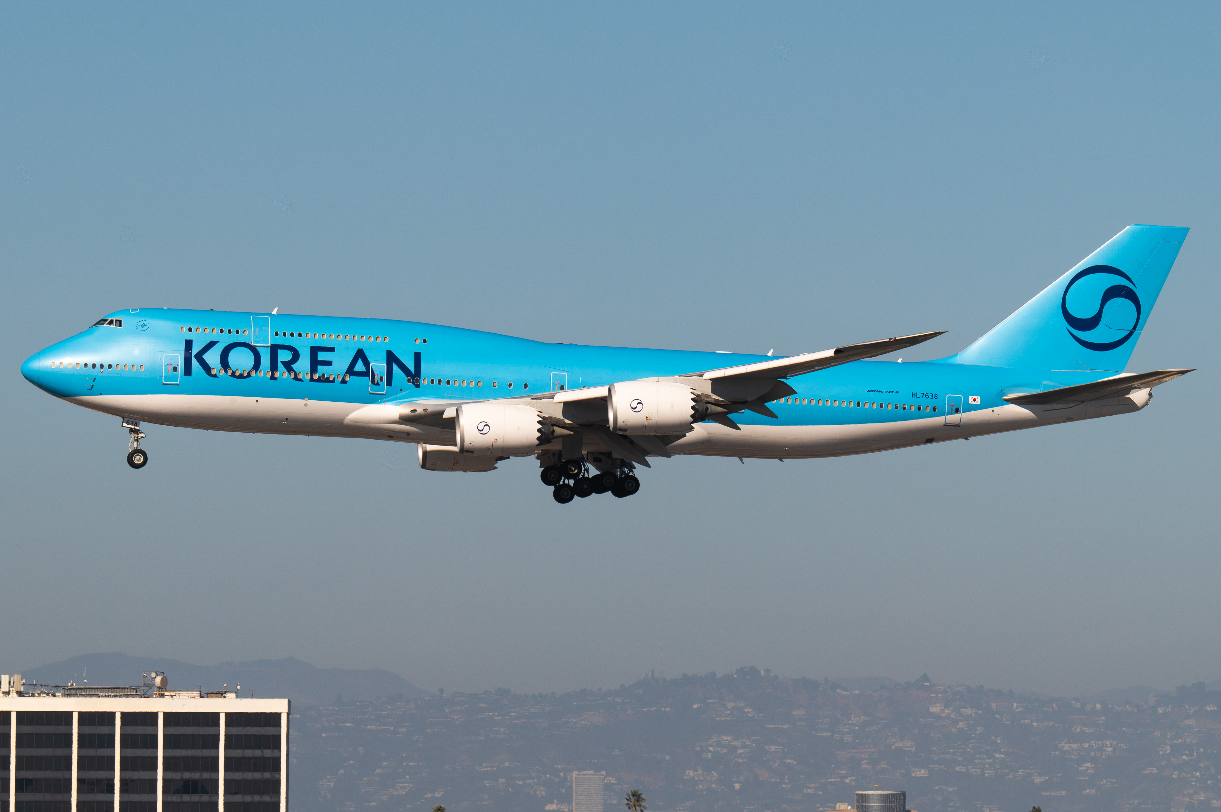Full size: Korean Air Boeing 747-8i HL7638 at Los Angeles International Airport