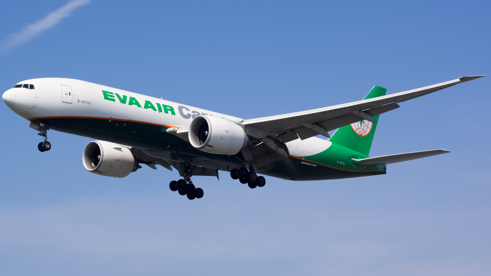 Full size: EVA Air Cargo Boeing 777-F B-16781 at Anchorage Ted Stevens International Airport