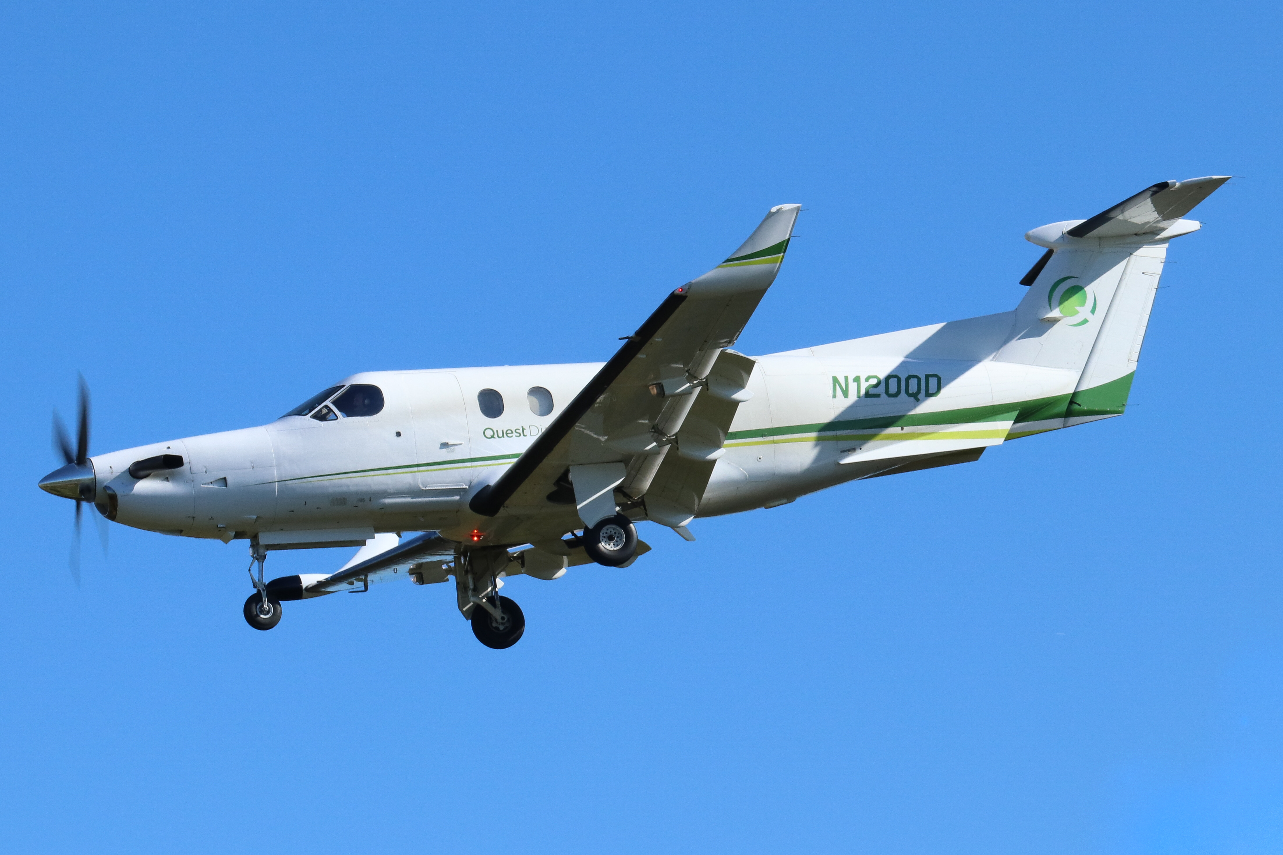 Full size: Quest Diagnostics Pilatus PC-12 N120QD at Reading Regional Airport/Carl A Spaatz Field
