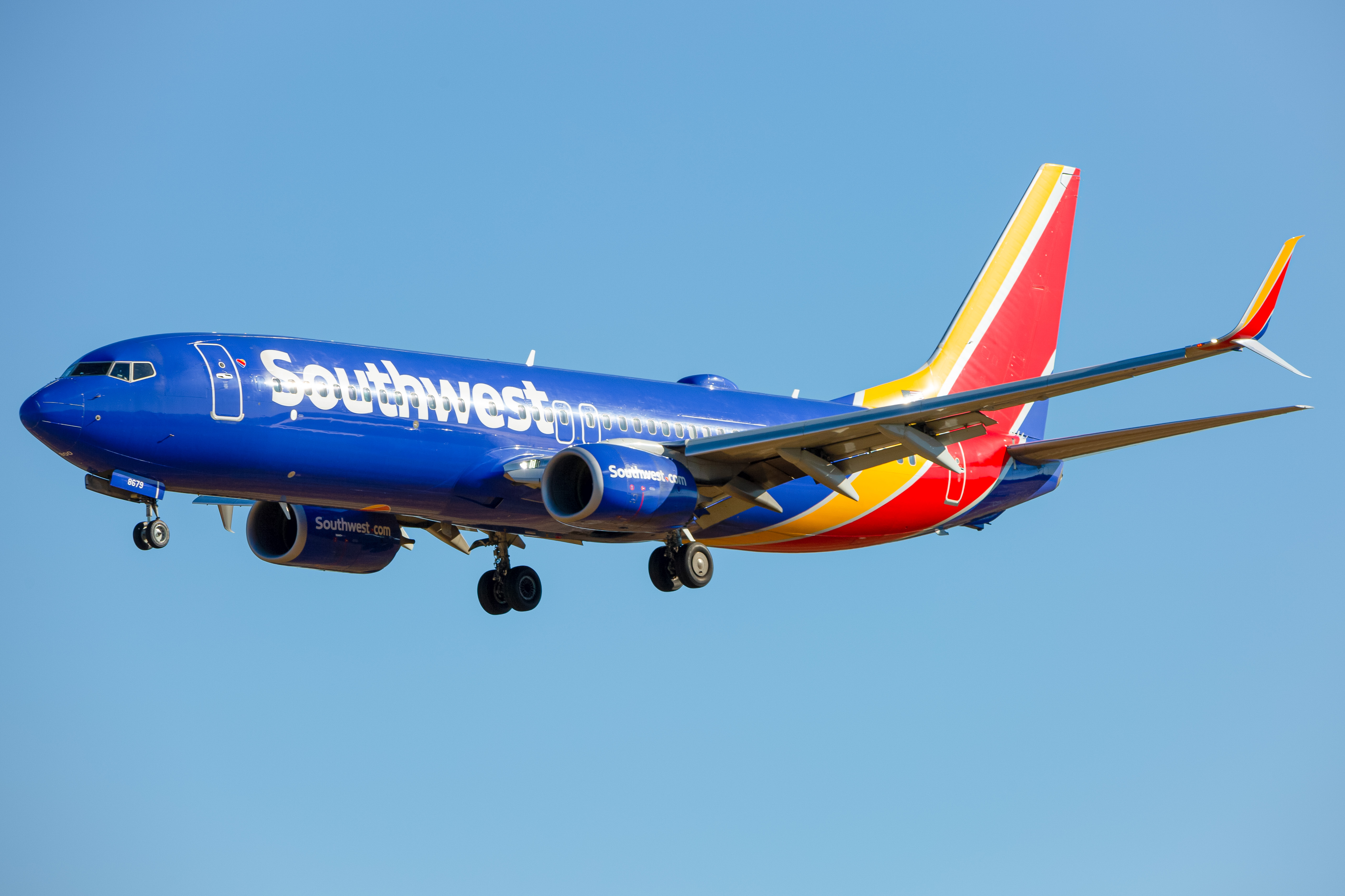 Full size: Southwest Airlines  Boeing 737-800 N8679A at Baltimore/Washington International Thurgood Marshall Airport