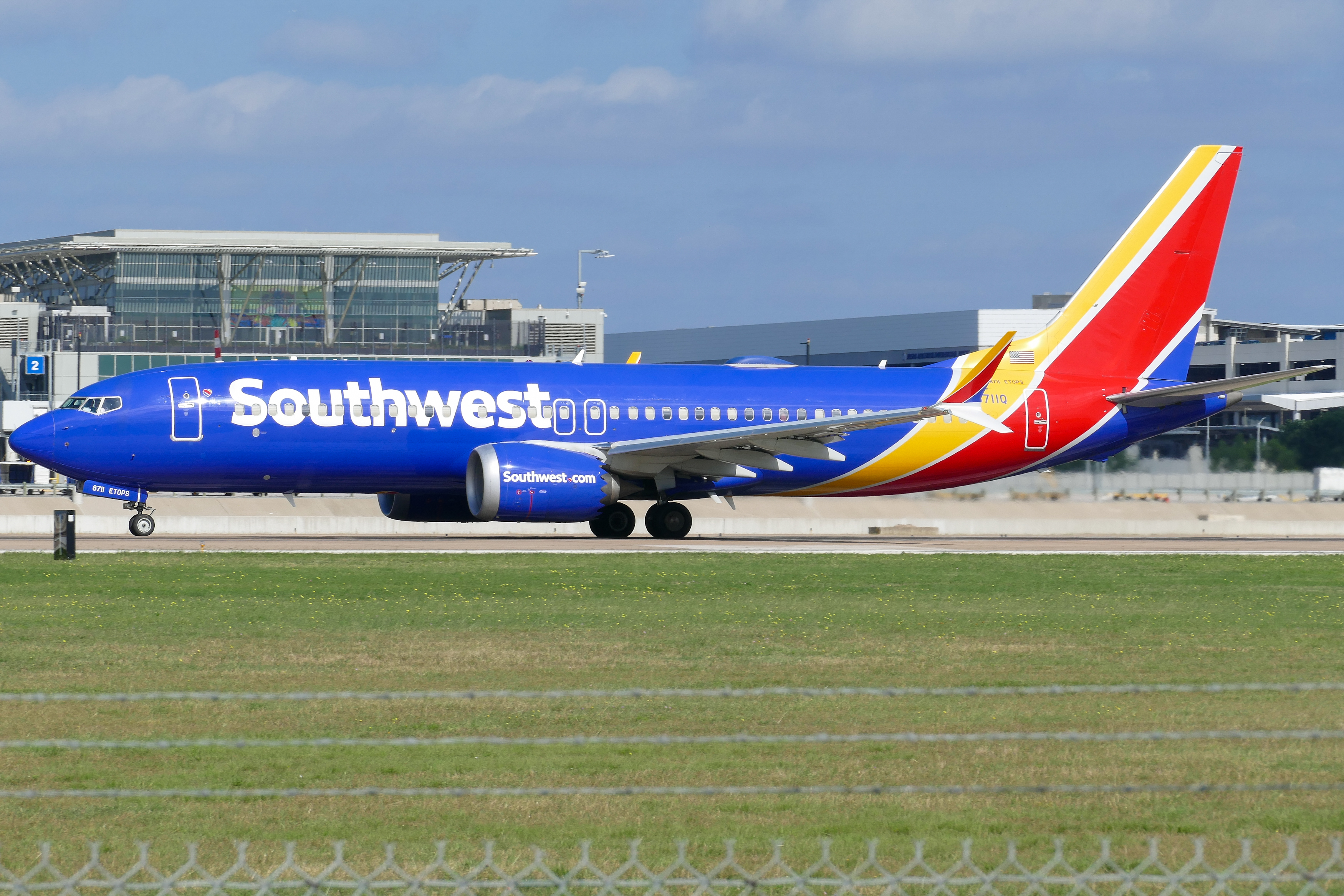 Full size: Southwest Airlines Boeing 737 MAX 8 N8711Q at Austin-Bergstrom International Airport