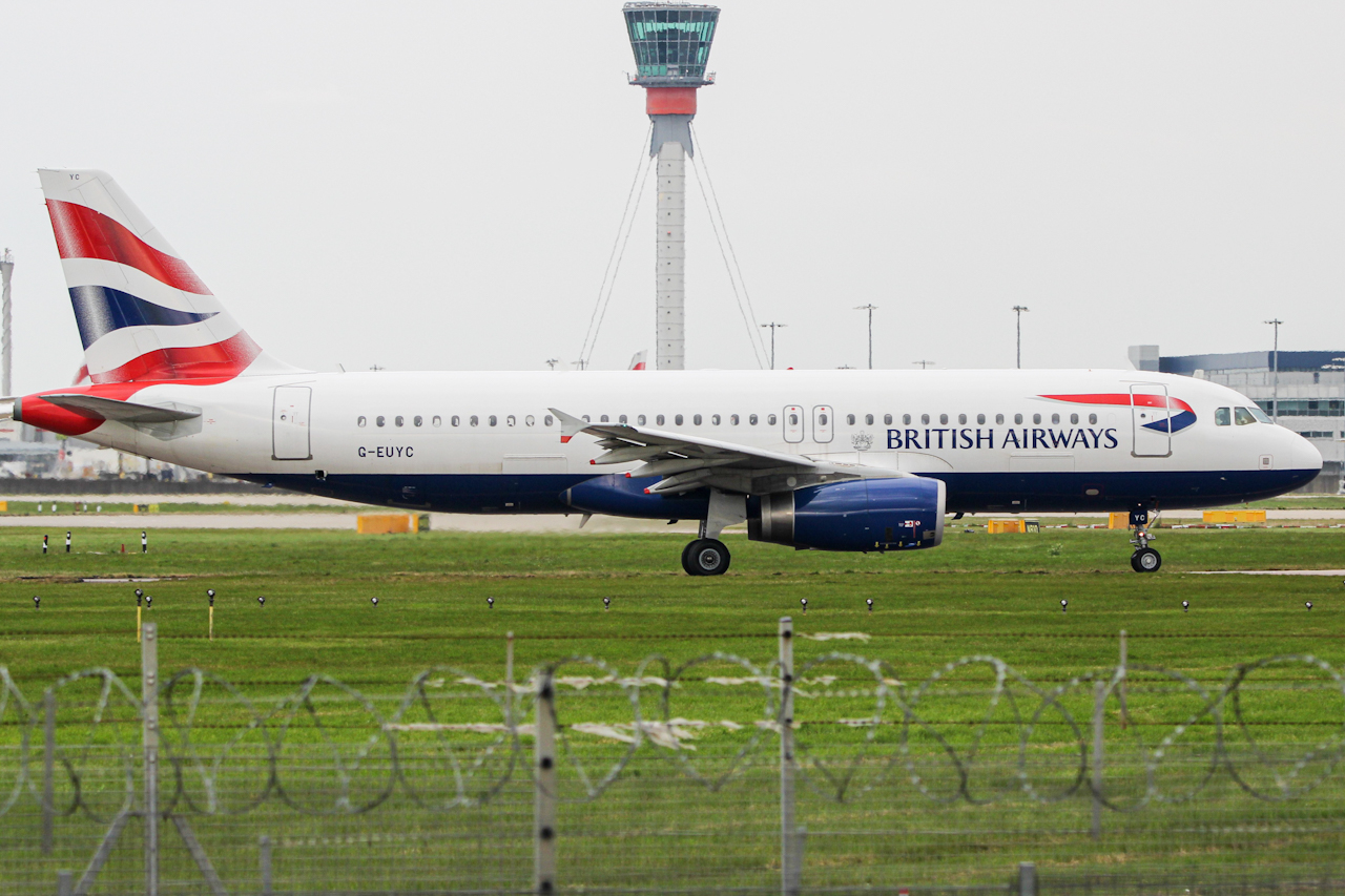 Full size: British Airways Airbus A320 G-EUYC at London Heathrow International Airport