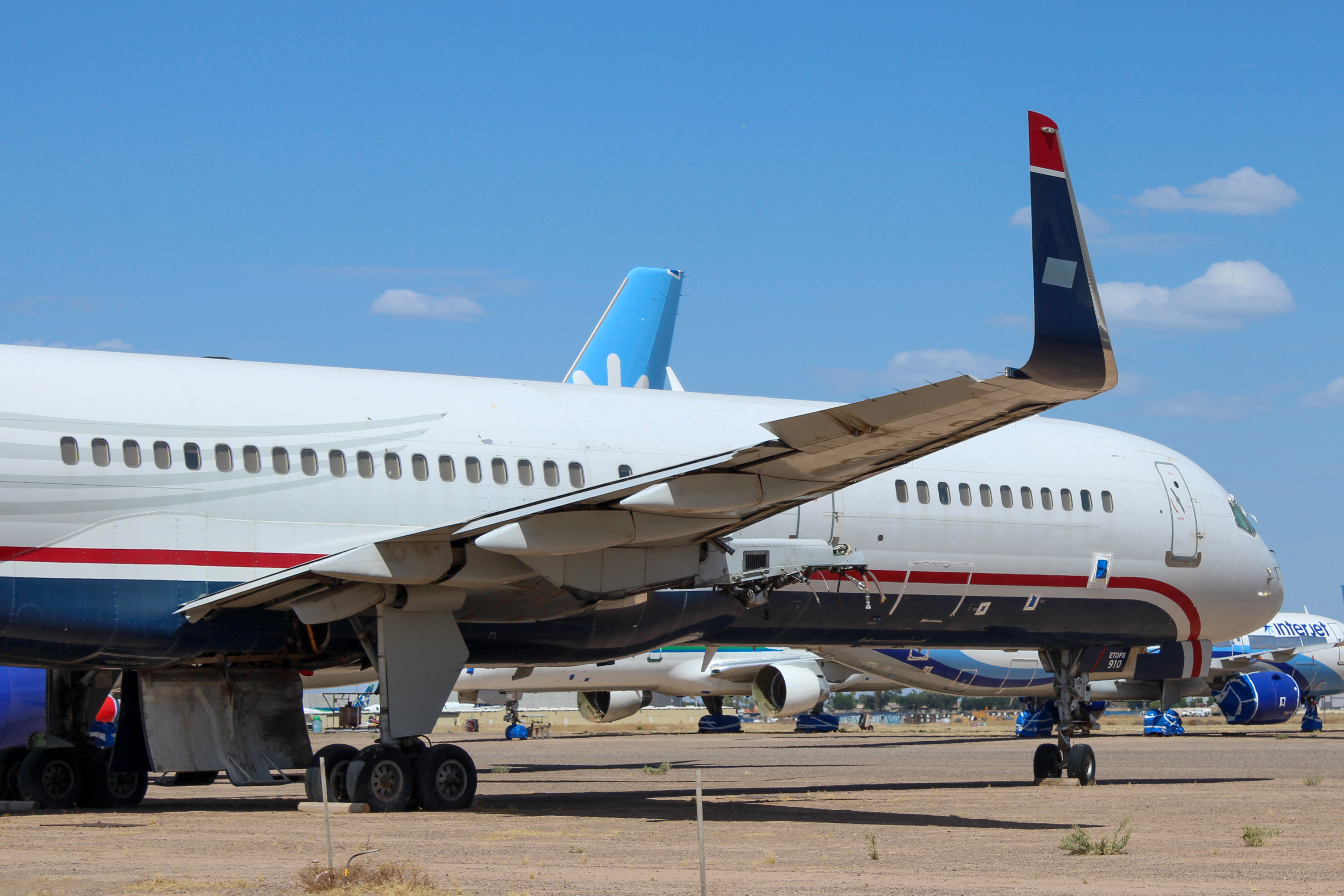 Full size: US Airways Boeing 757-200 N910AW at Phoenix Goodyear Airport