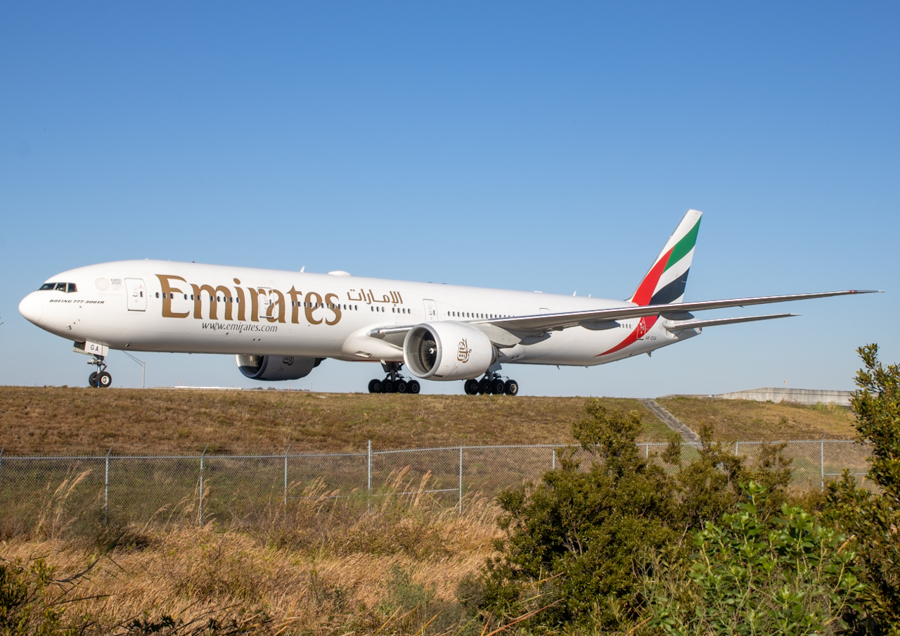 Full size: Emirates Boeing 777-31H (ER) A6-EGA at Orlando International Airport