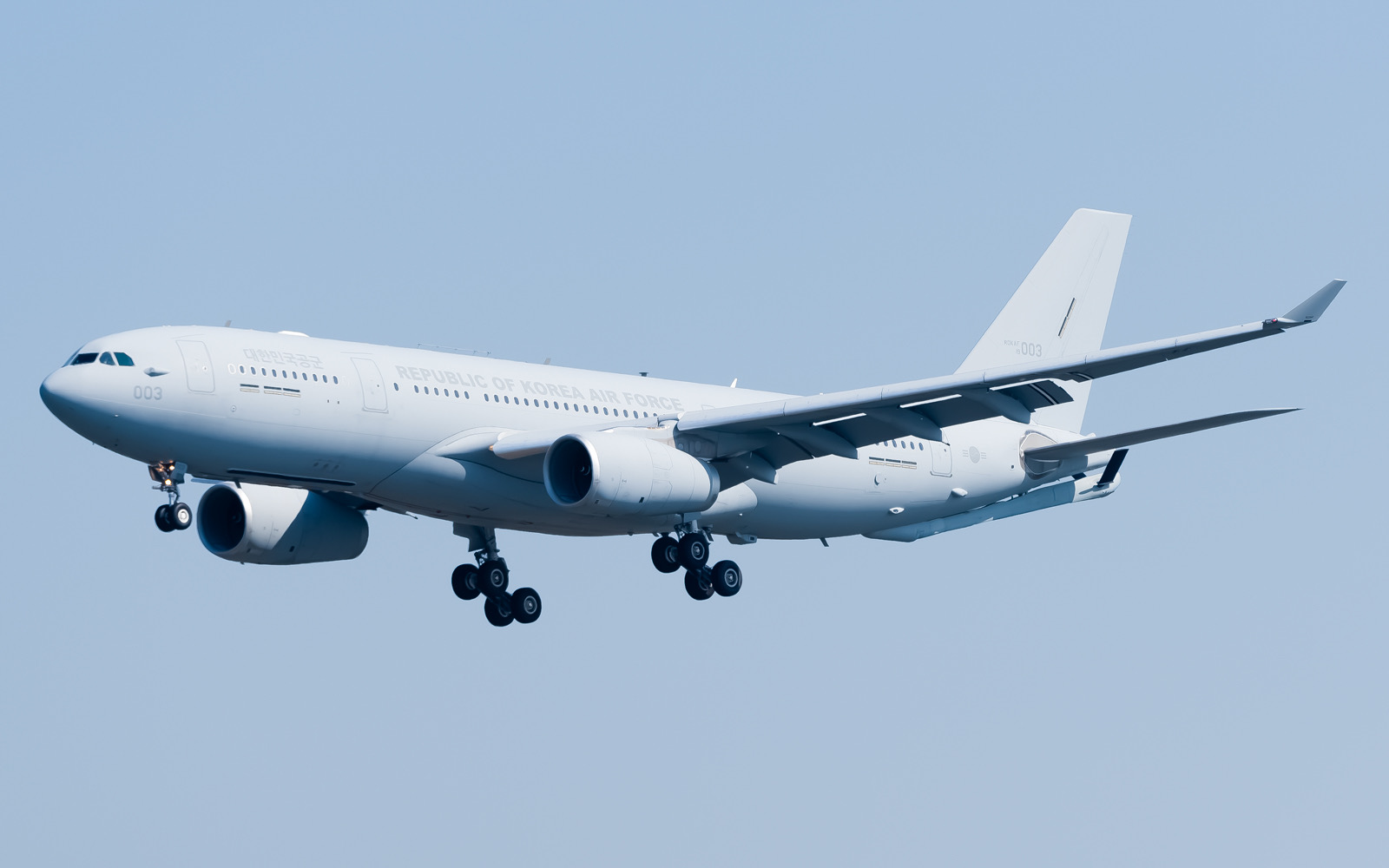 Full size: ROKAF  Airbus A330-200MMRT 19-003 at Gimhae International Airport