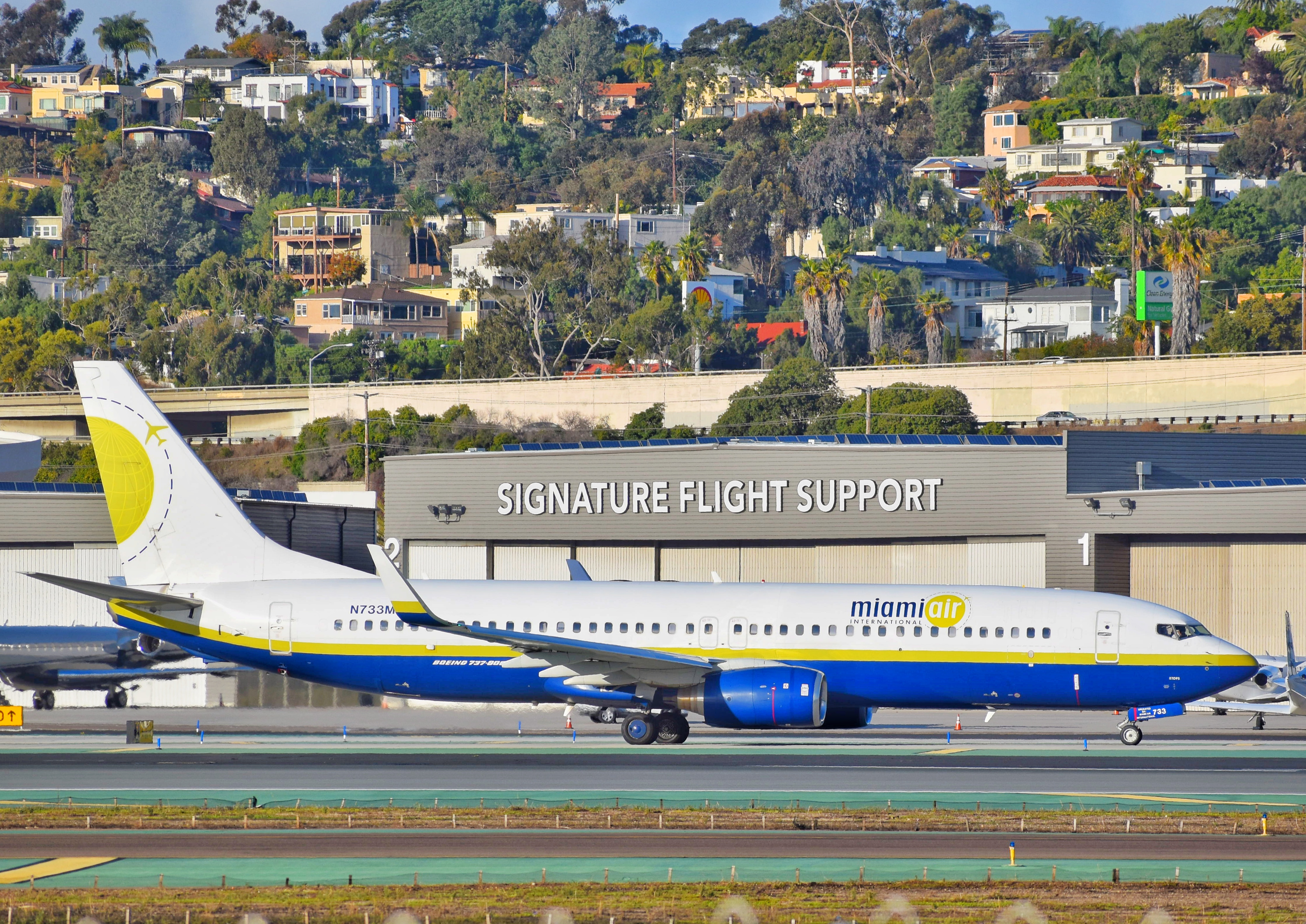 Full size: Miami Air International Boeing 737-800 N733MA at San Diego International Airport
