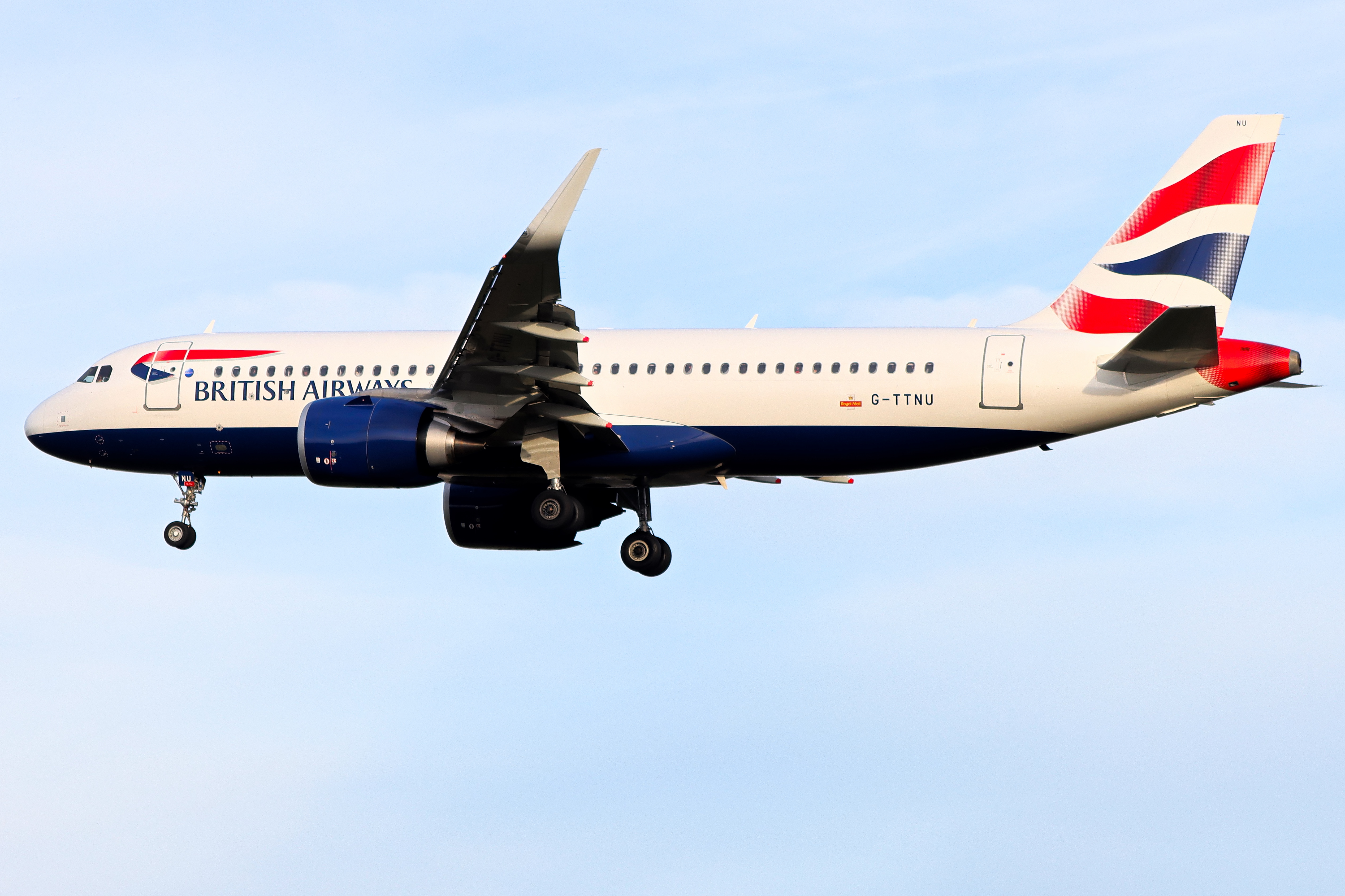 Full size: British Airways Airbus A320NEO G-TTNU at London Heathrow International Airport