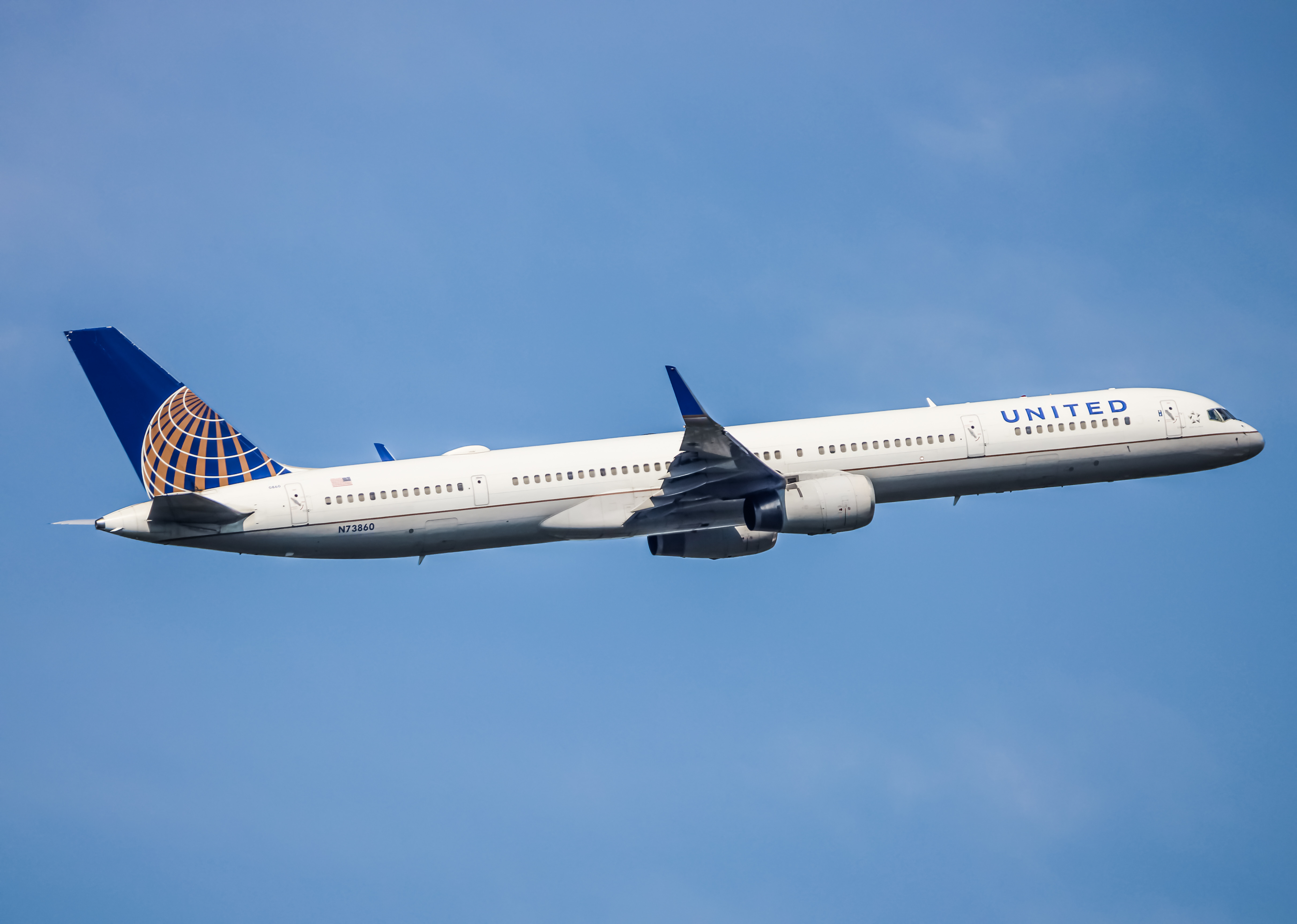 Full size: United Airlines Boeing 757-300 N73860 at Baltimore/Washington International Thurgood Marshall Airport